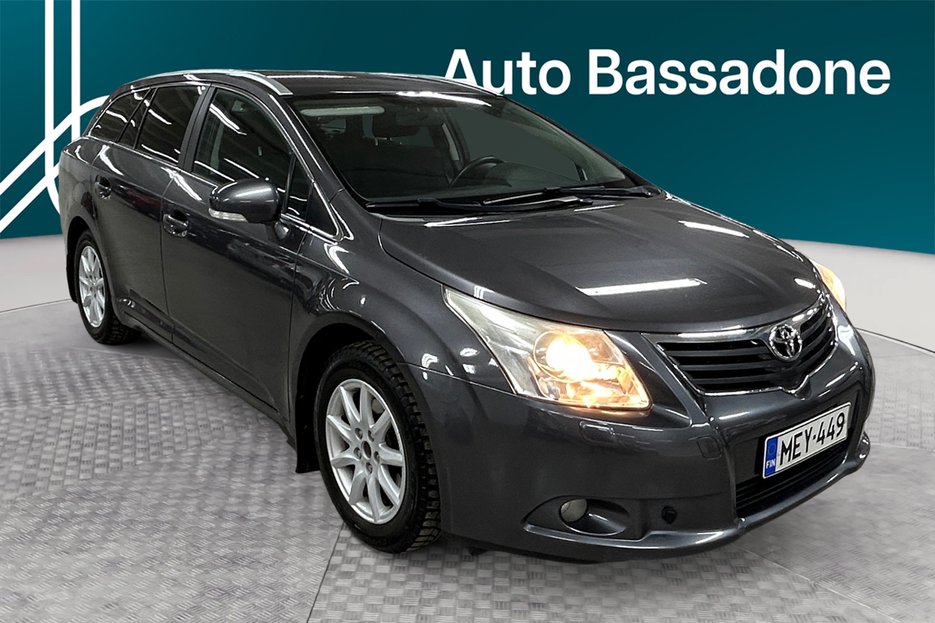 TOYOTA Avensis 2010