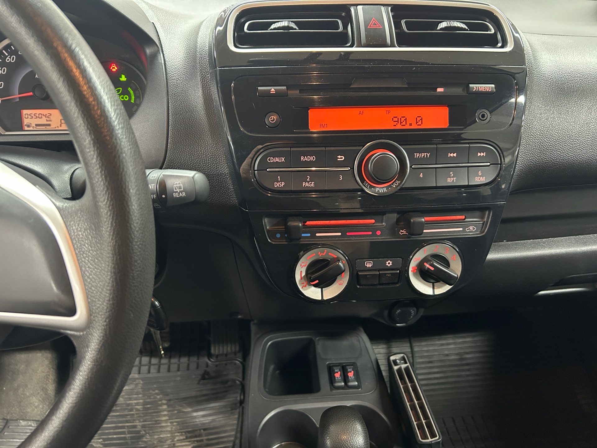 MITSUBISHI Space Star 2015