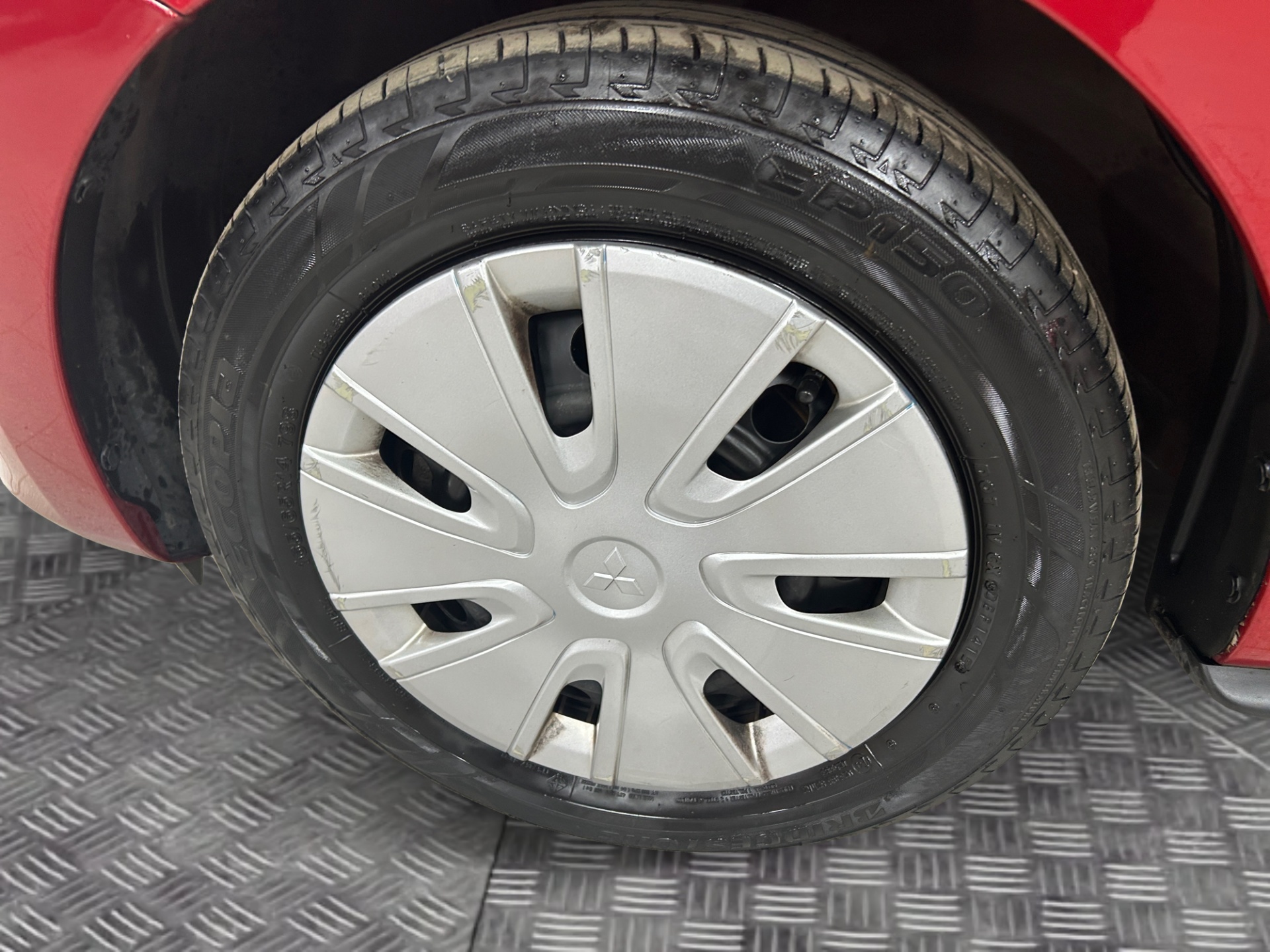 MITSUBISHI Space Star 2015