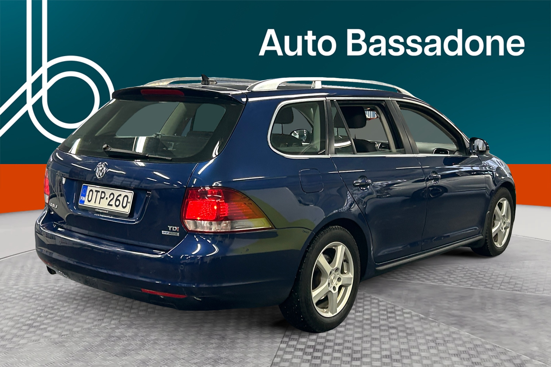 VOLKSWAGEN Golf 2012