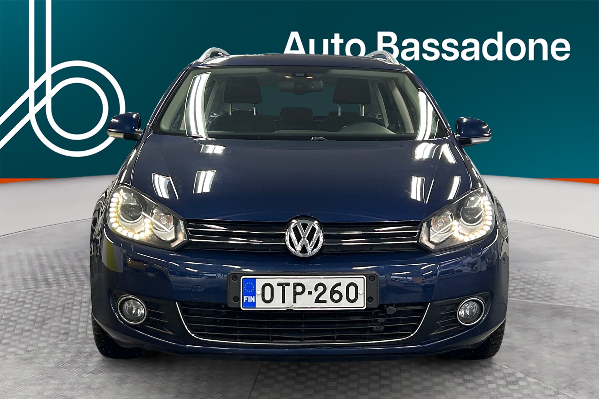 VOLKSWAGEN Golf 2012