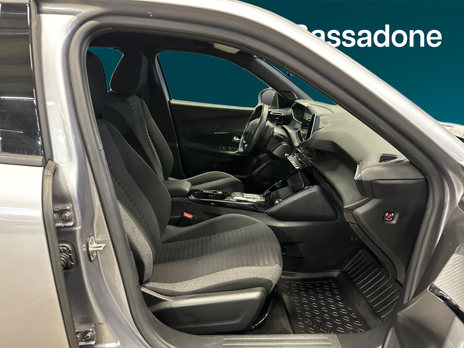 Peugeot e-2008 2023