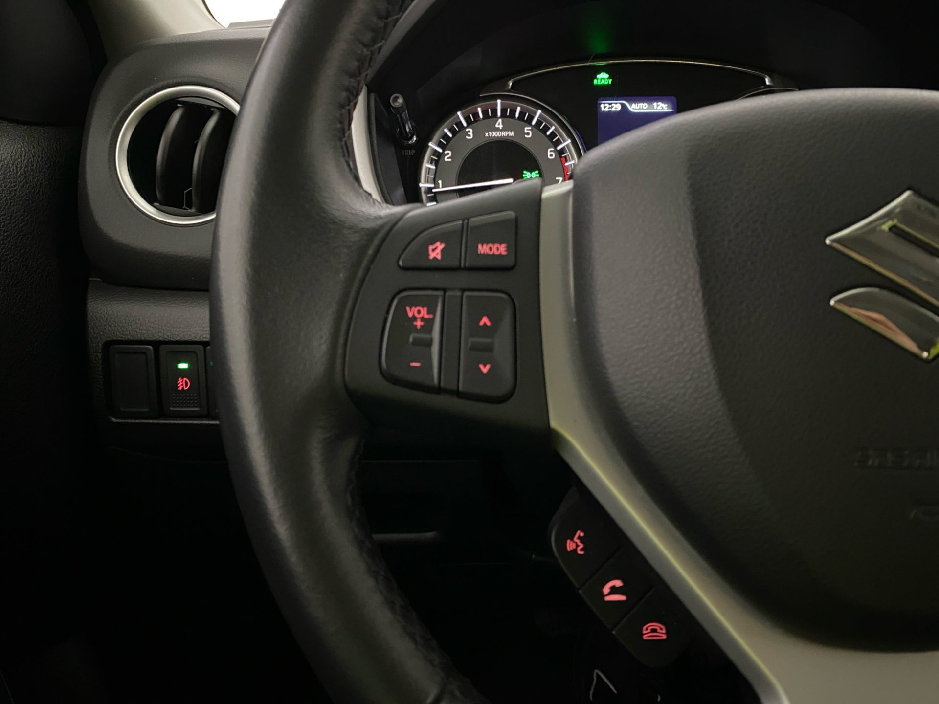 SUZUKI Vitara 2024