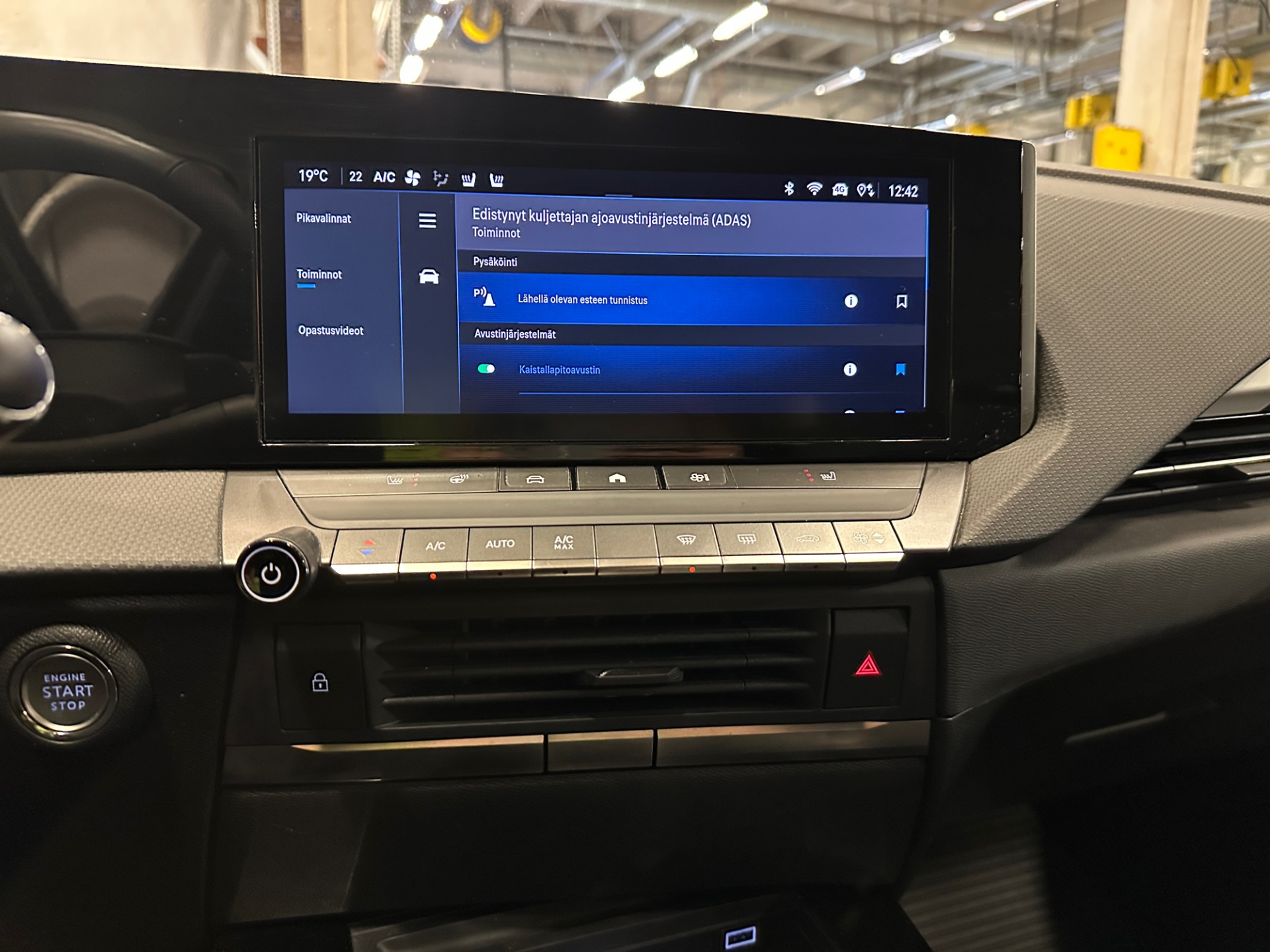 Opel Astra 2024
