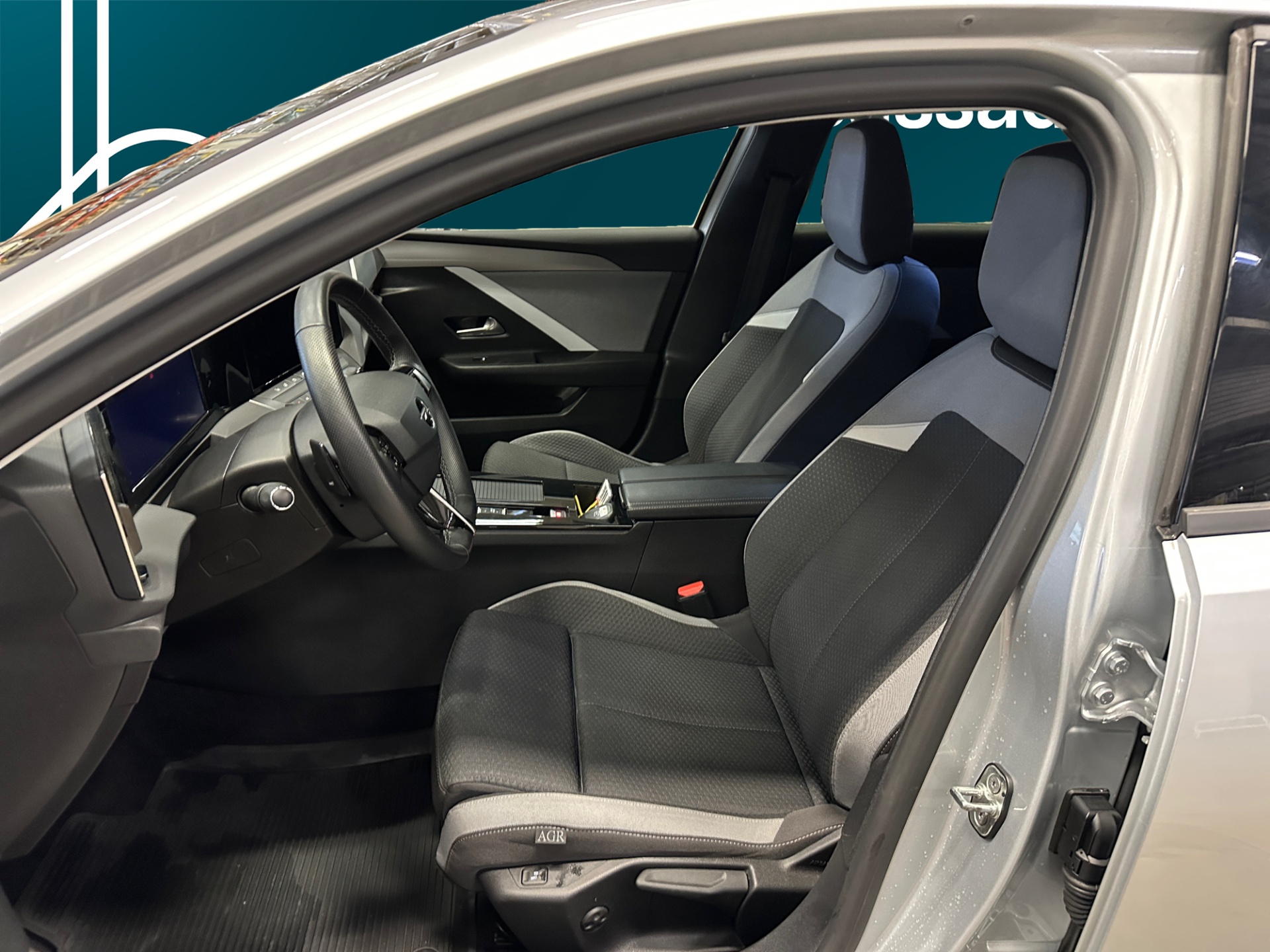 Opel Astra 2024