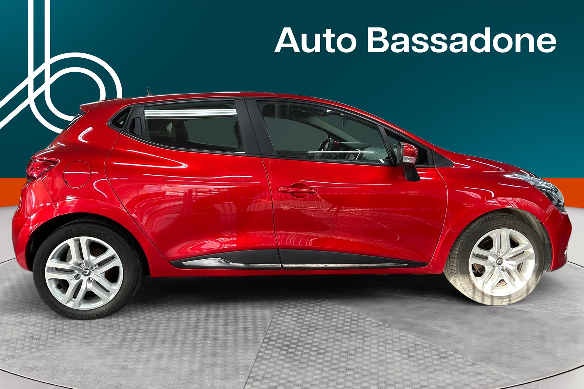 RENAULT Clio 2016