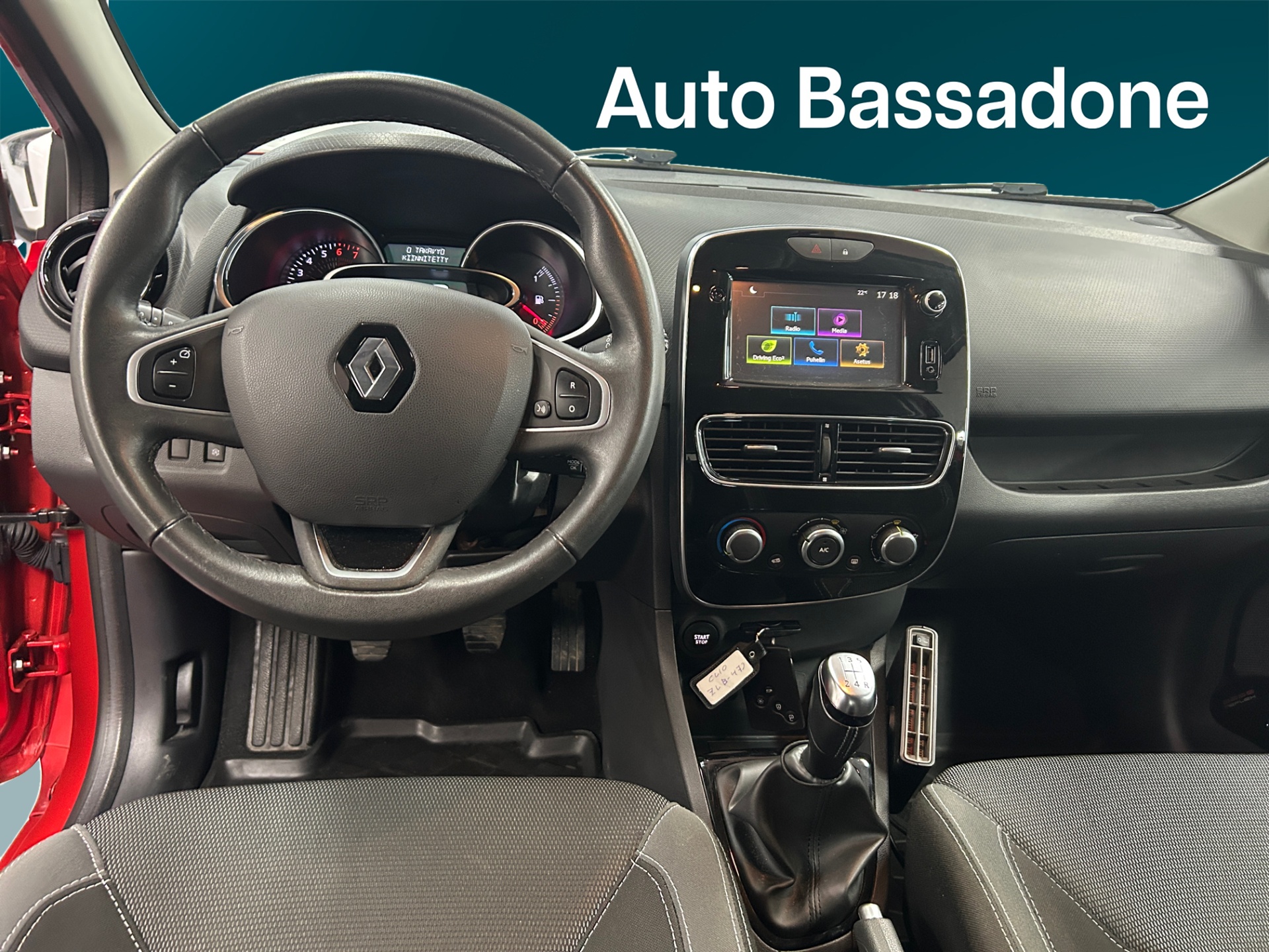 RENAULT Clio 2016