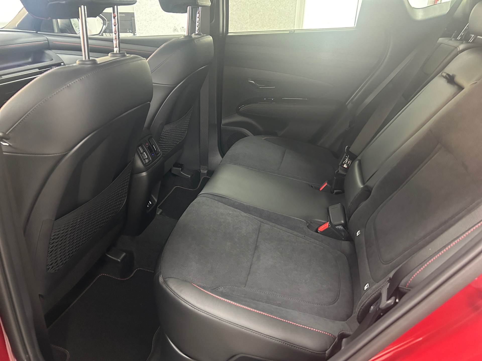 Hyundai TUCSON Hybrid 2026