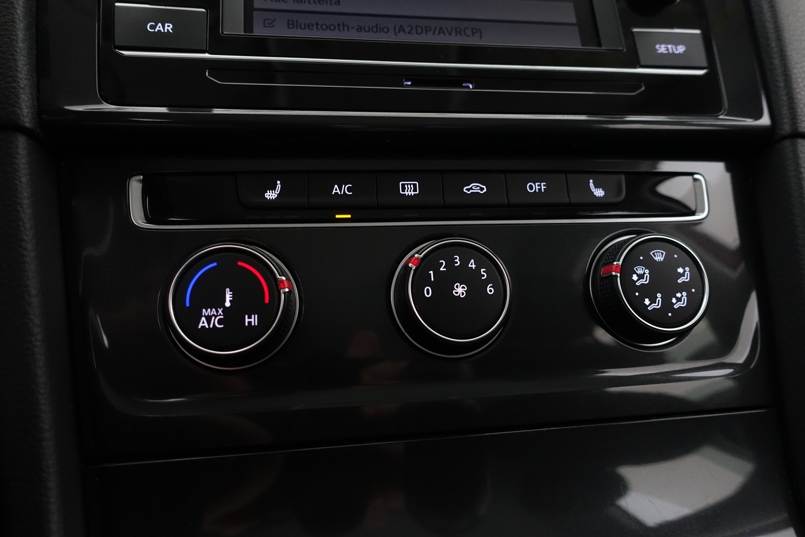 VOLKSWAGEN Golf 2018