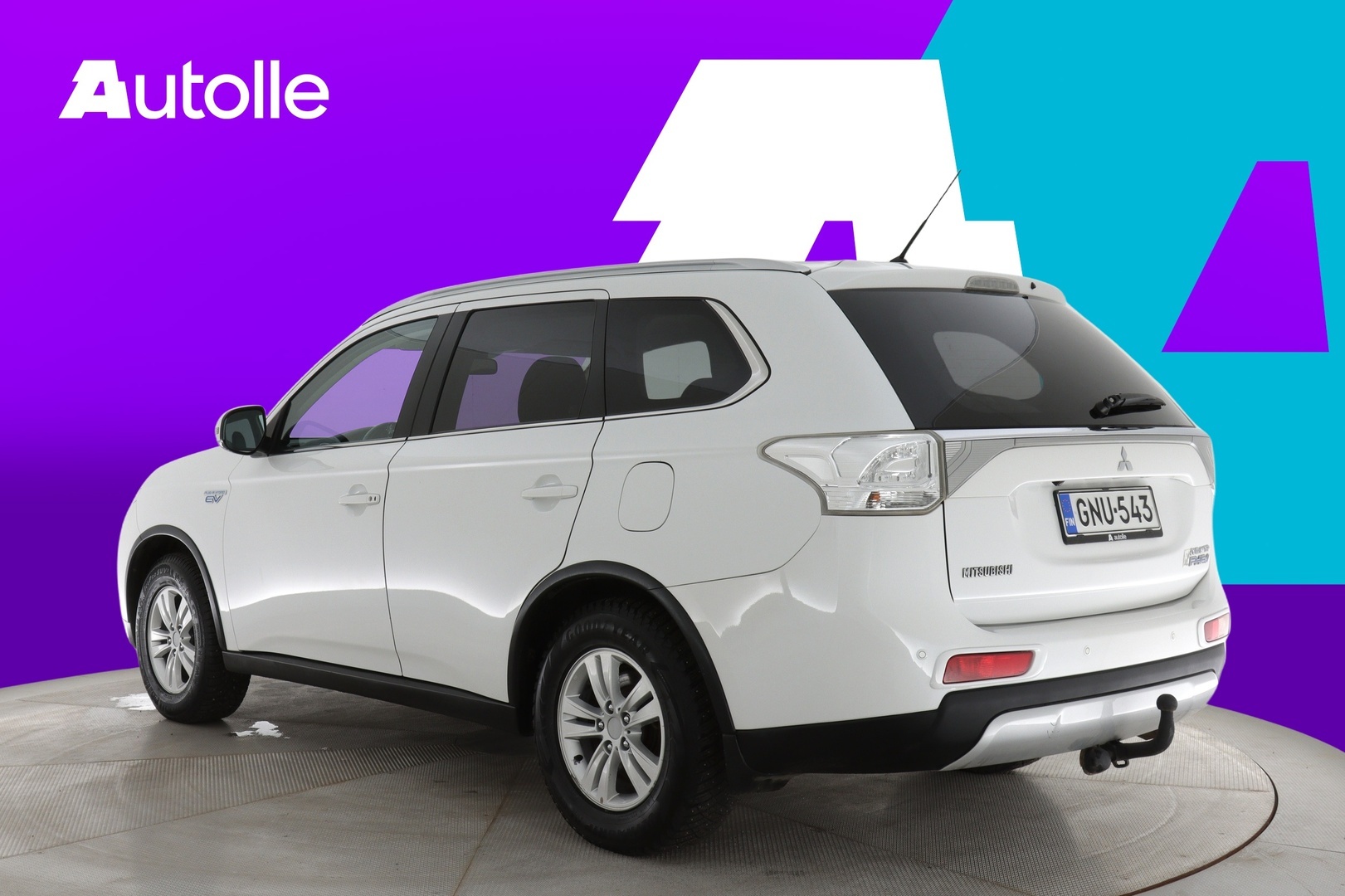 MITSUBISHI Outlander PHEV 2015