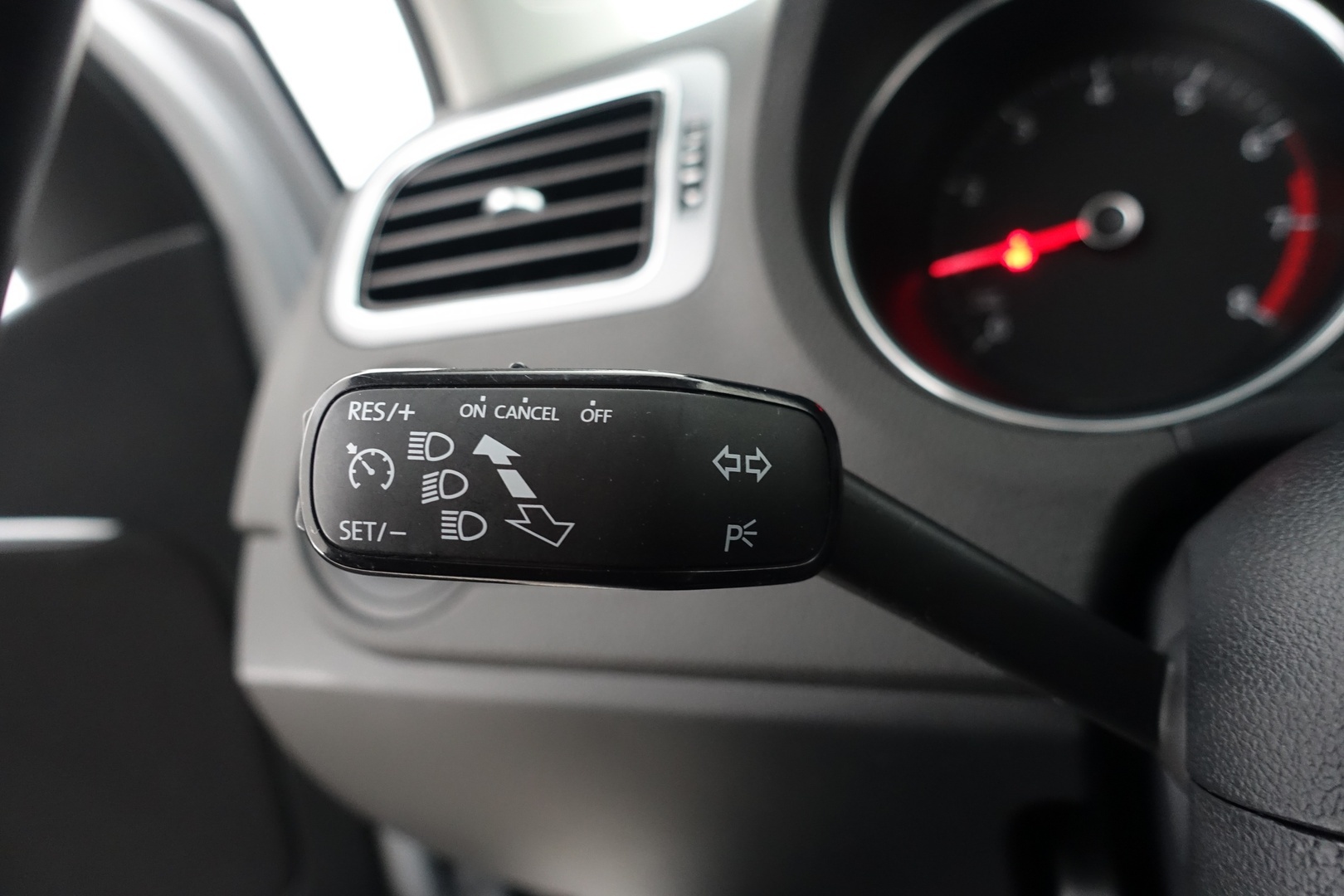 VOLKSWAGEN Polo 2017