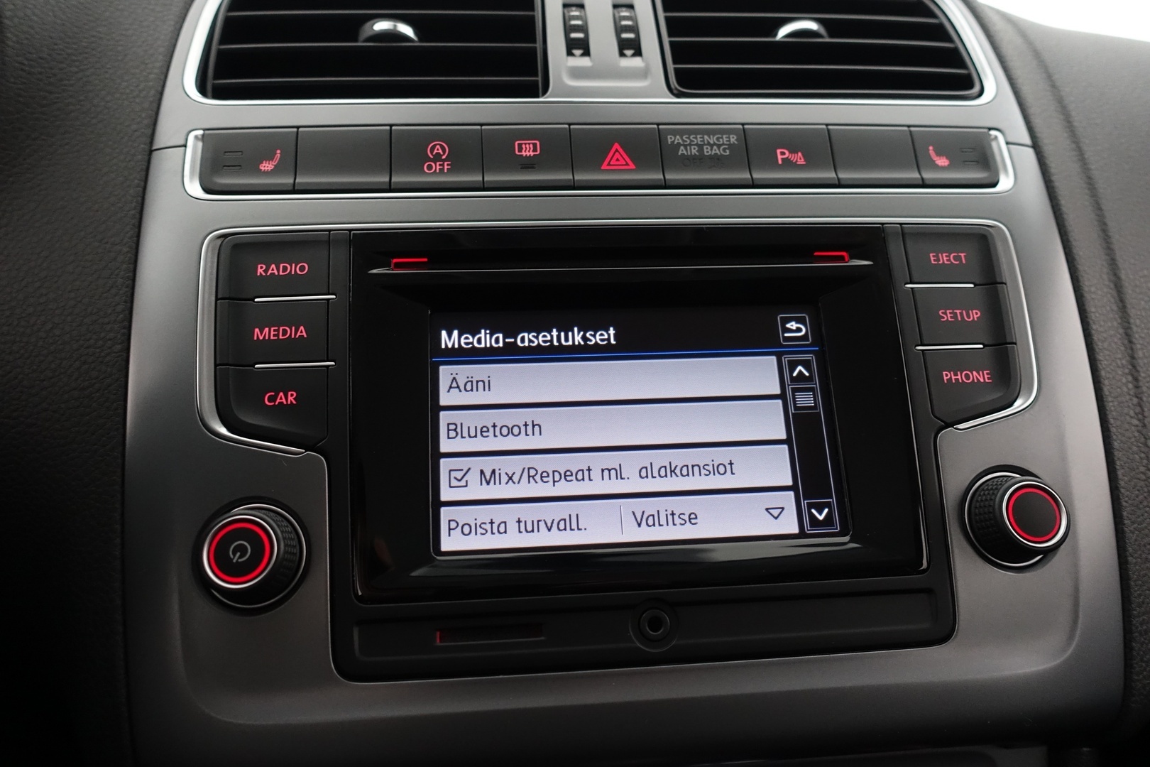 VOLKSWAGEN Polo 2017