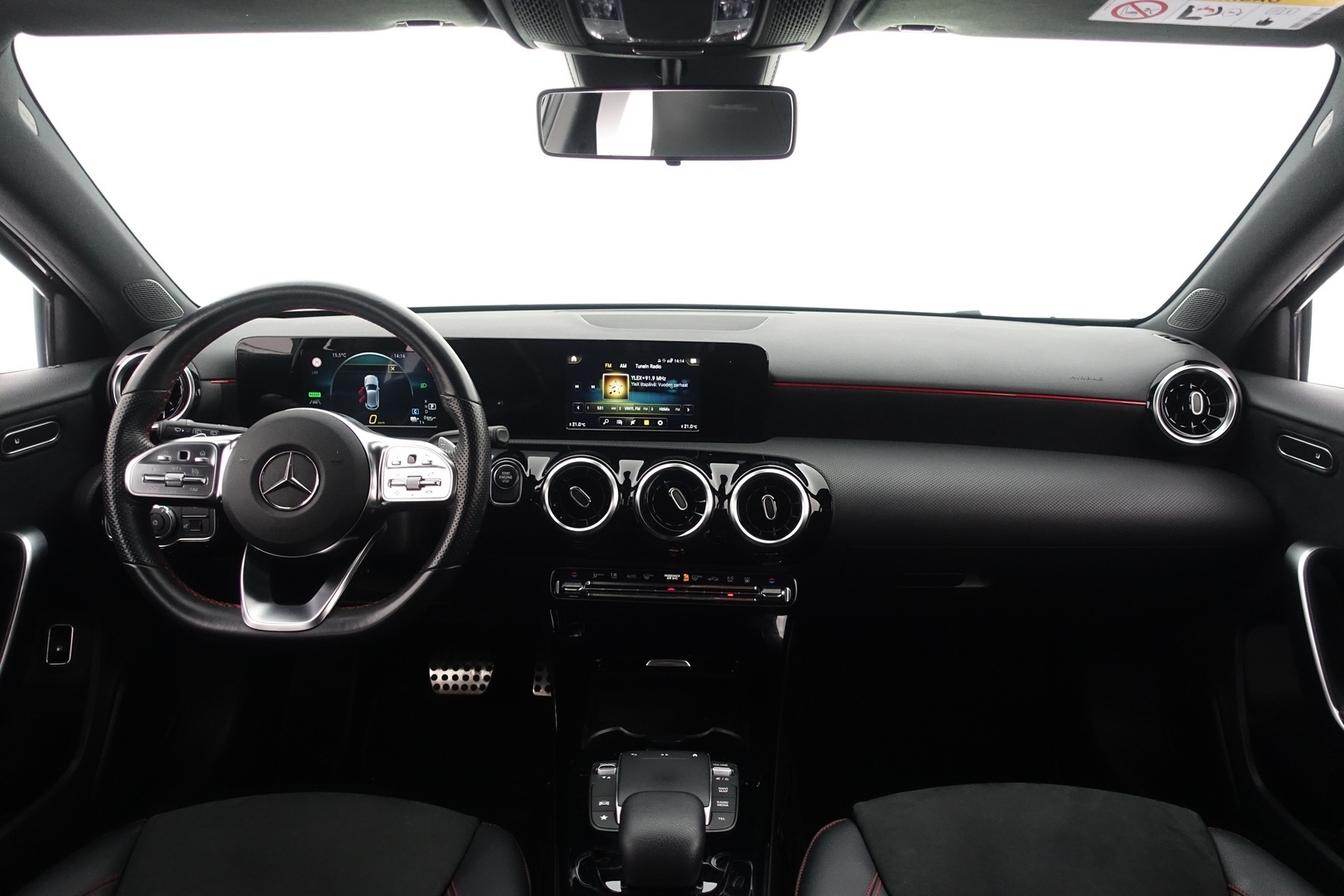 MERCEDES-BENZ A 2020