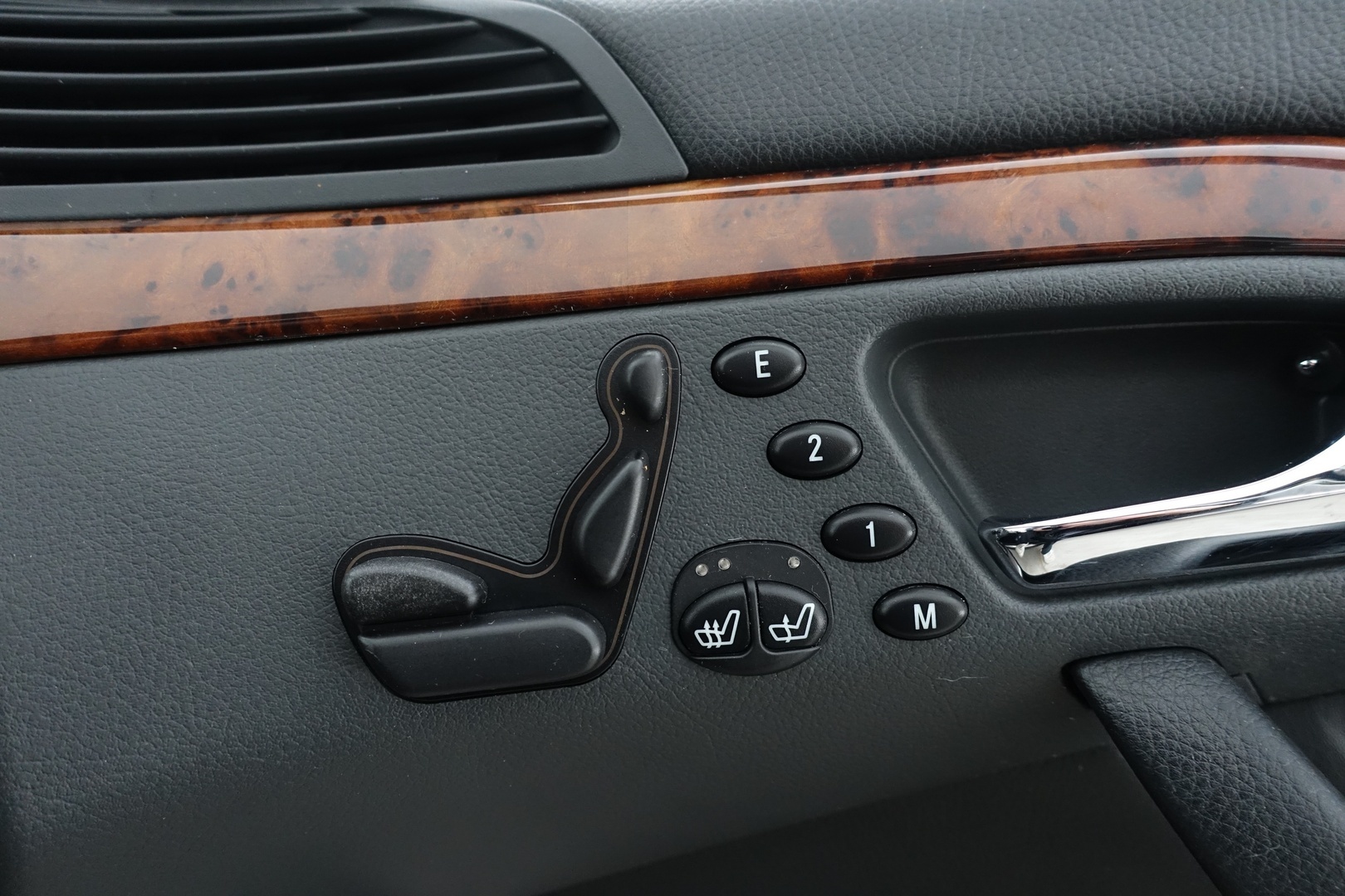 MERCEDES-BENZ S 2001