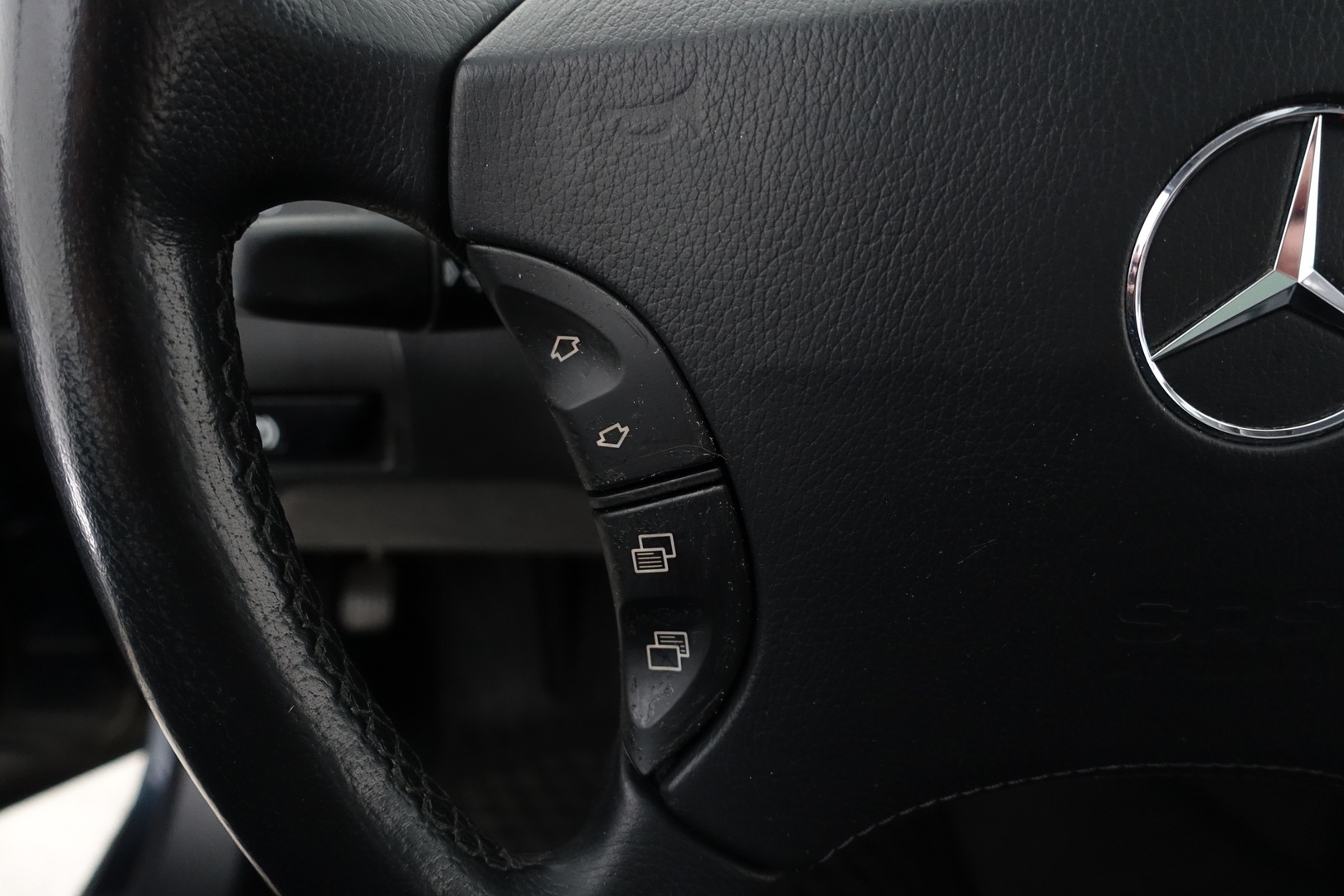 MERCEDES-BENZ S 2001