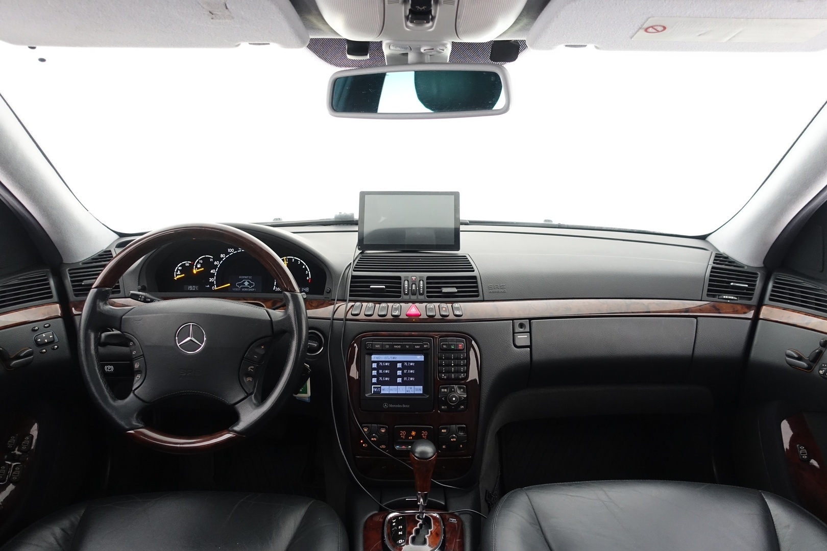 MERCEDES-BENZ S 2001