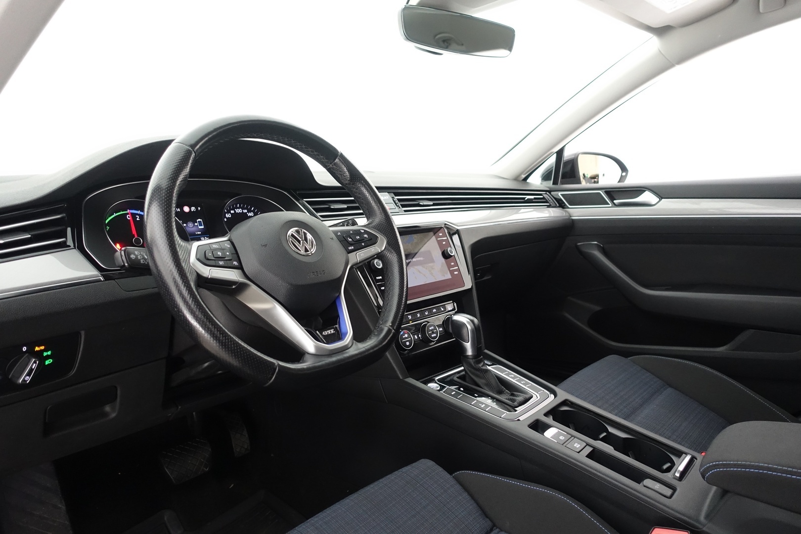 VOLKSWAGEN Passat 2020