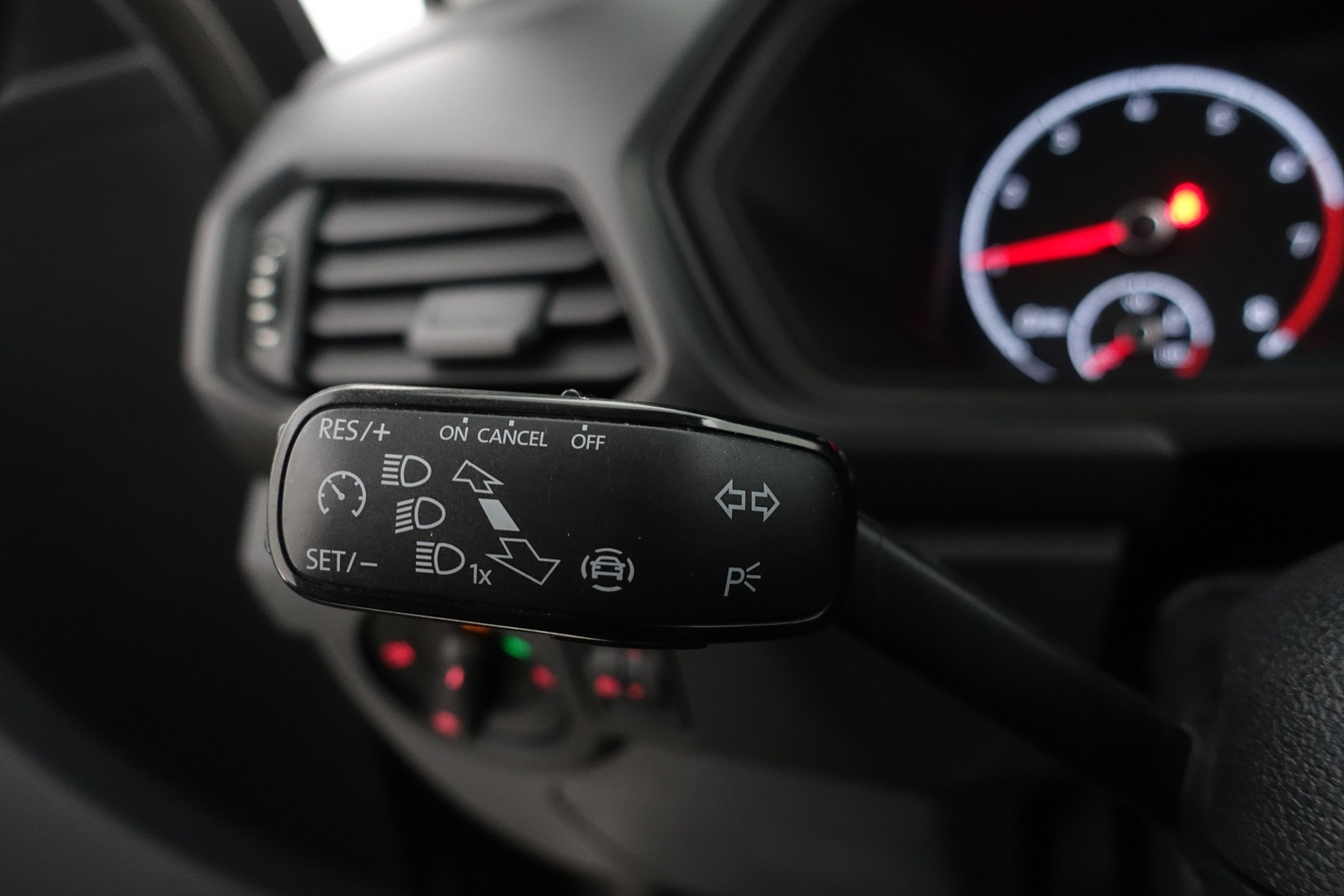 VOLKSWAGEN T-Cross 2020