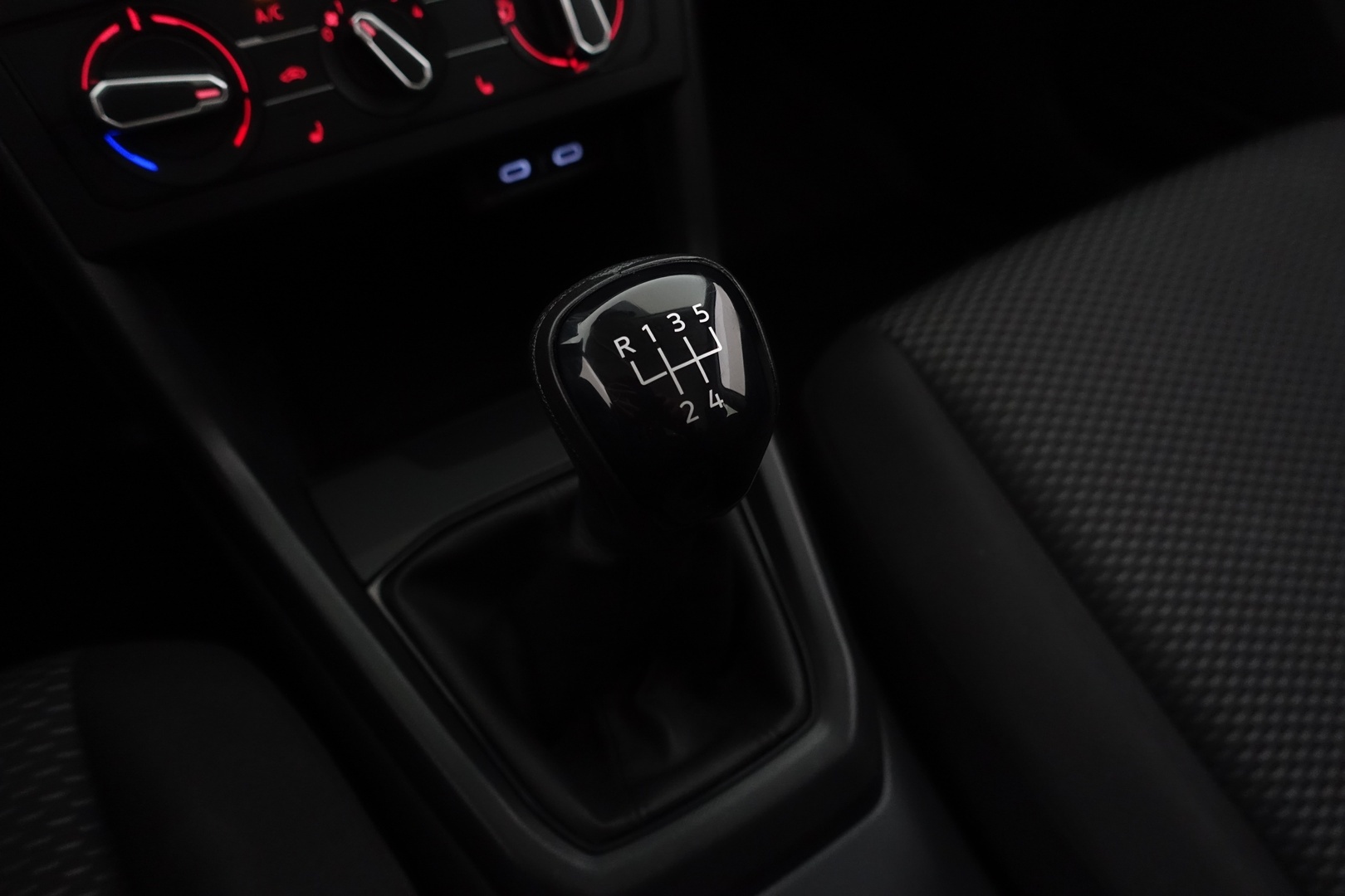 VOLKSWAGEN T-Cross 2020