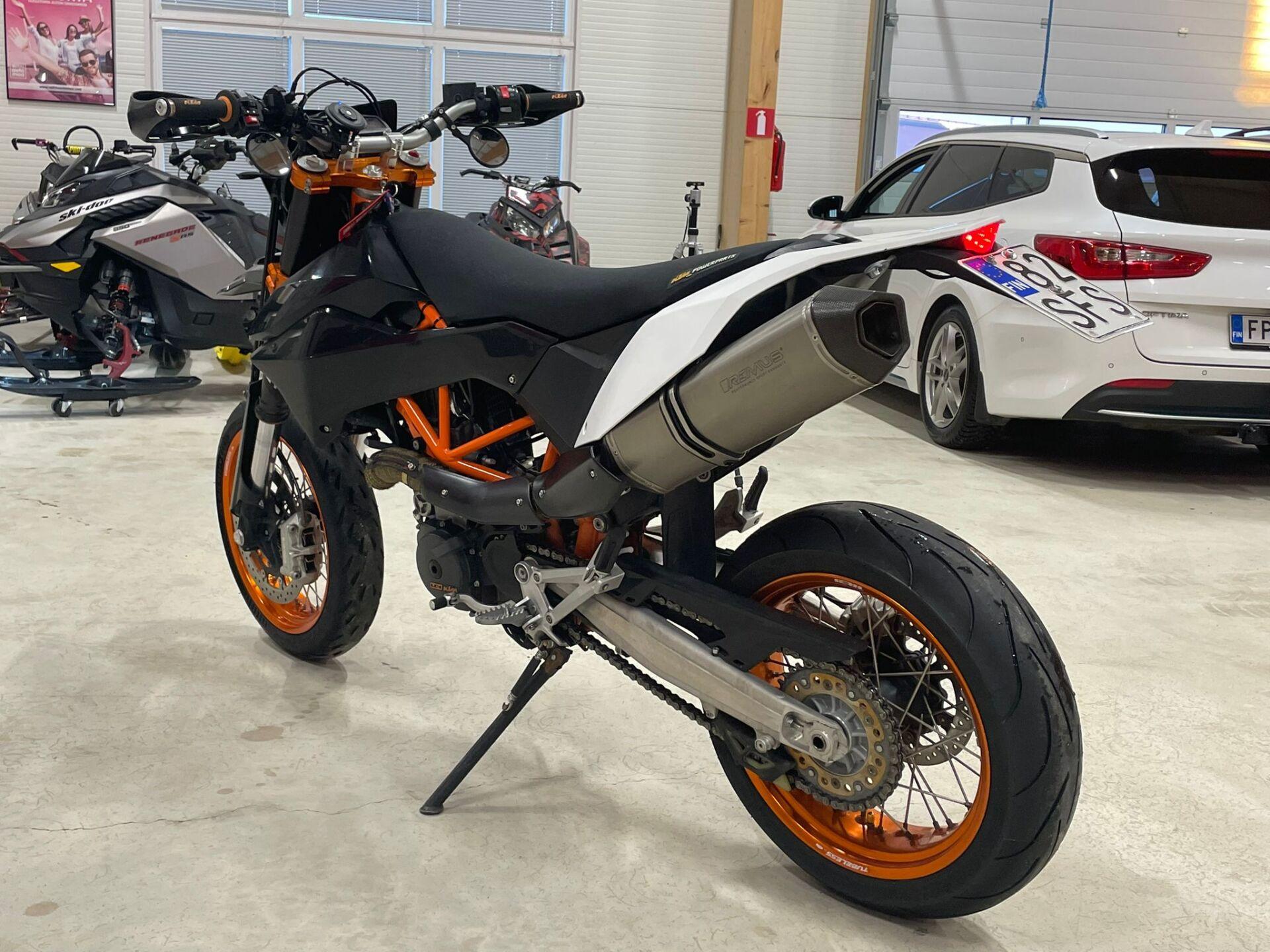 KTM 690 2015
