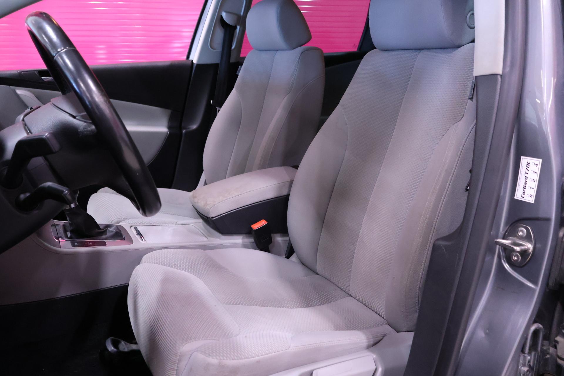 VOLKSWAGEN Passat 2006