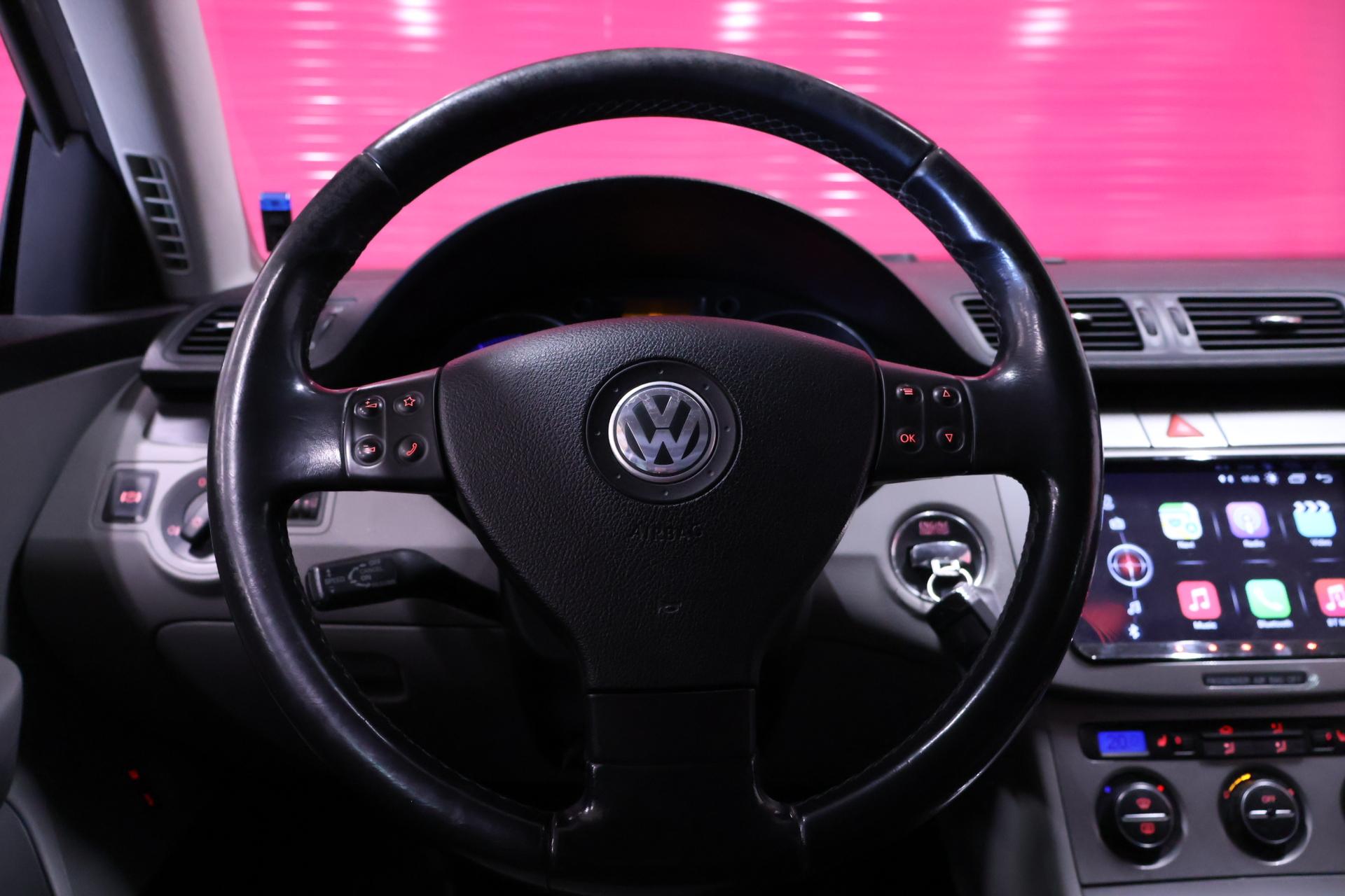 VOLKSWAGEN Passat 2006