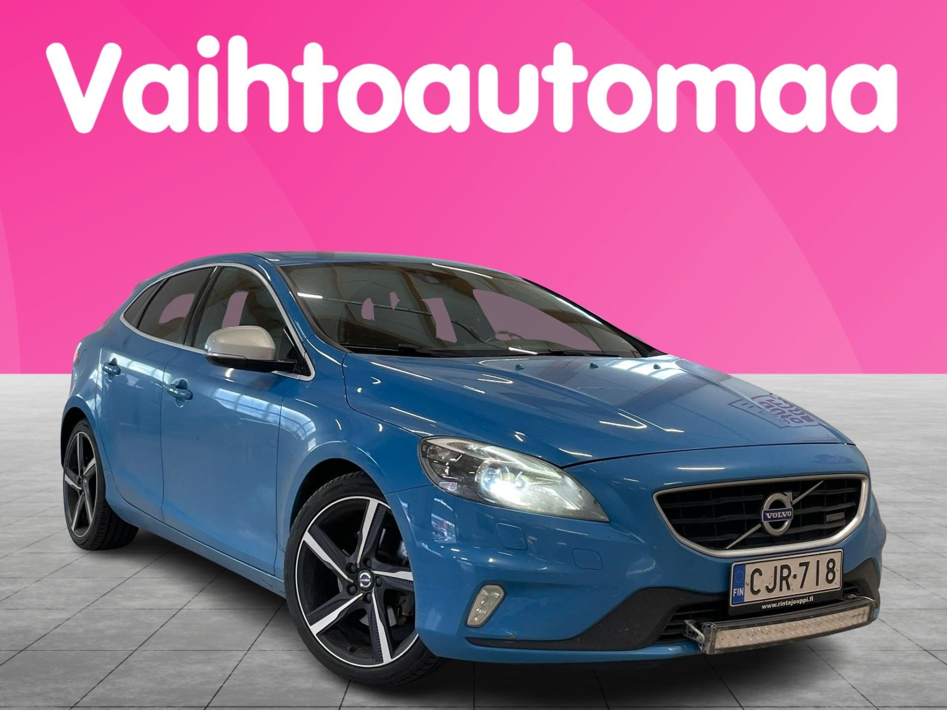 VOLVO V40 2015