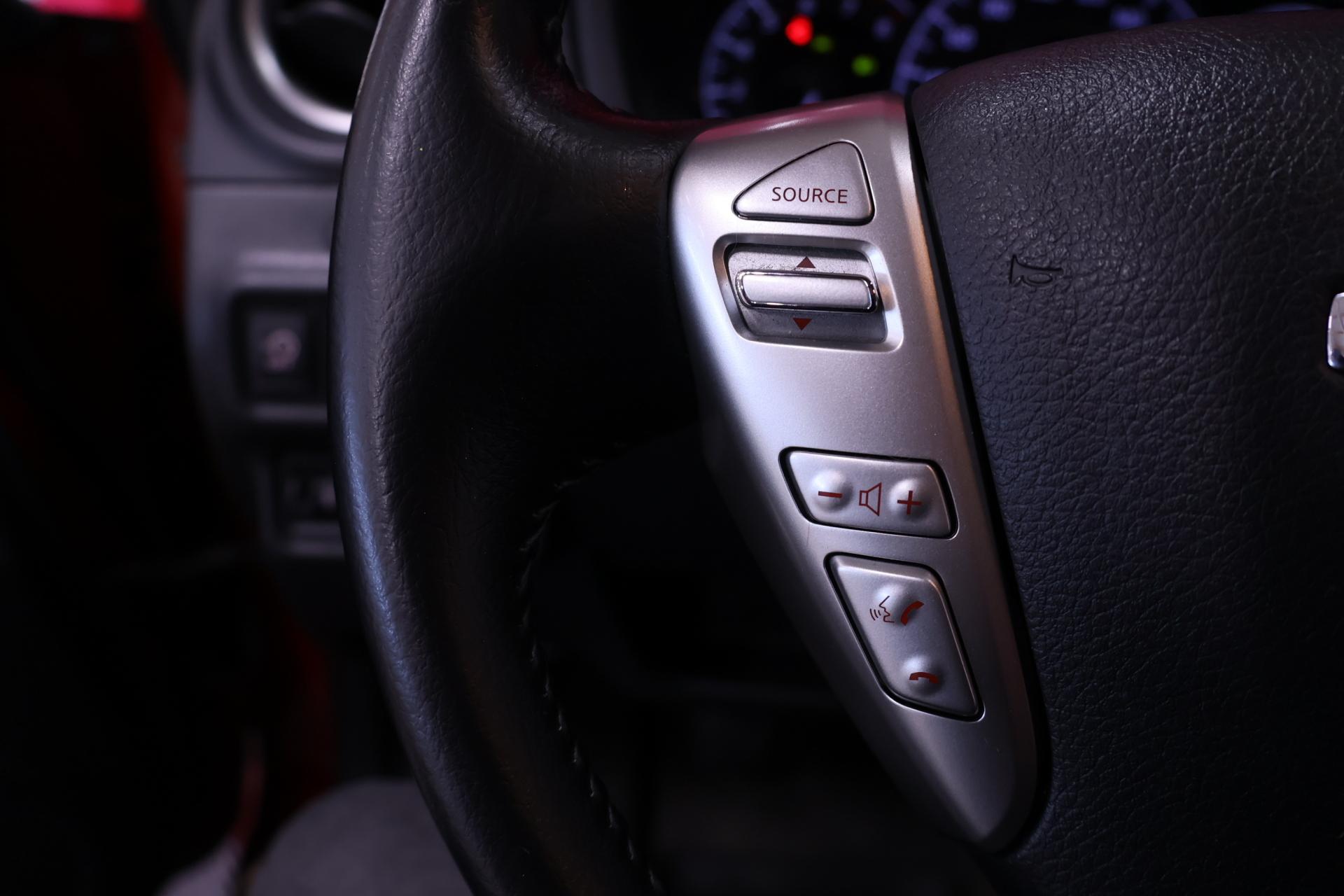 NISSAN Note 2016