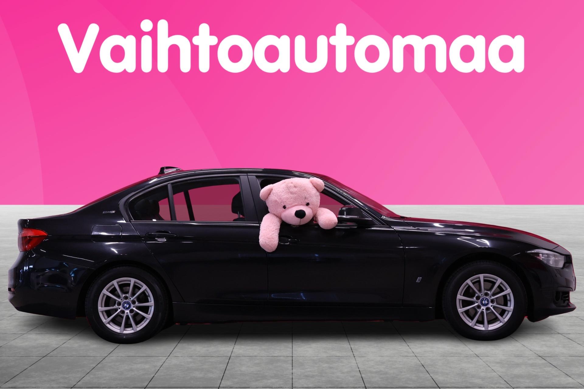 BMW 330 2017