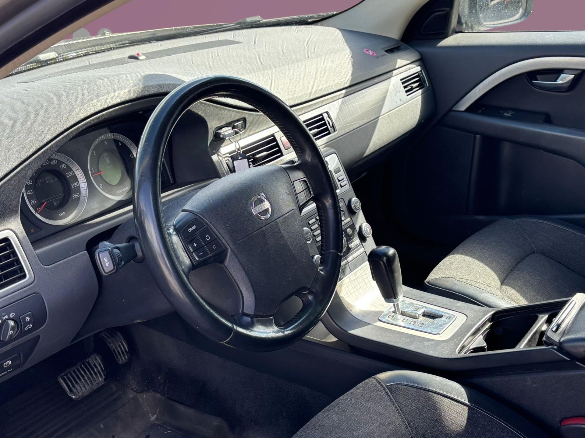VOLVO XC70 2008
