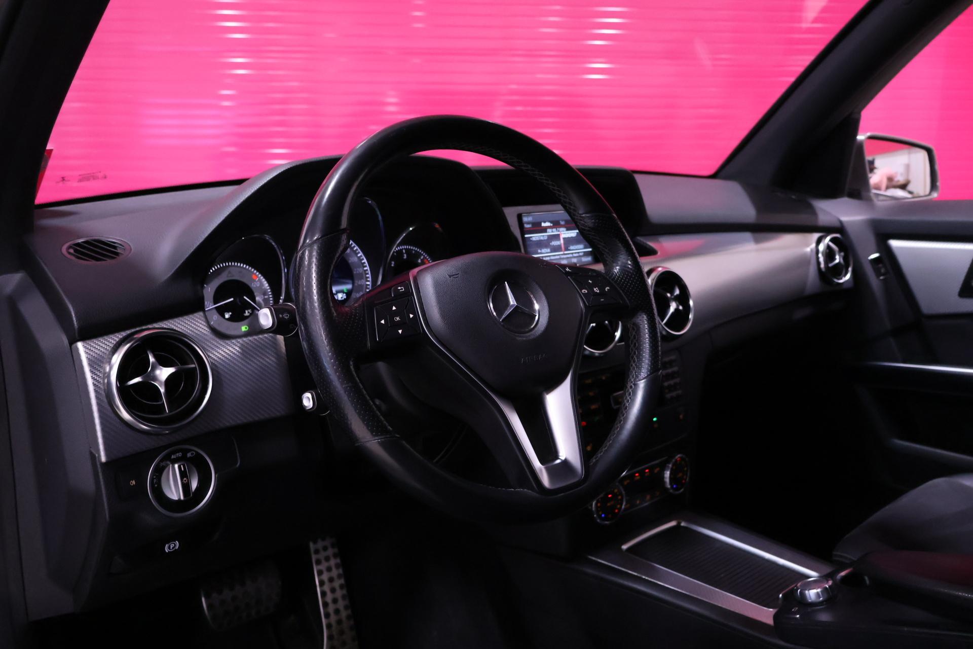 MERCEDES-BENZ GLK 2013