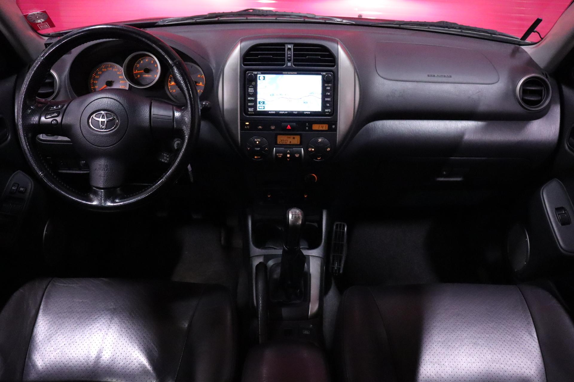 TOYOTA RAV4 2005