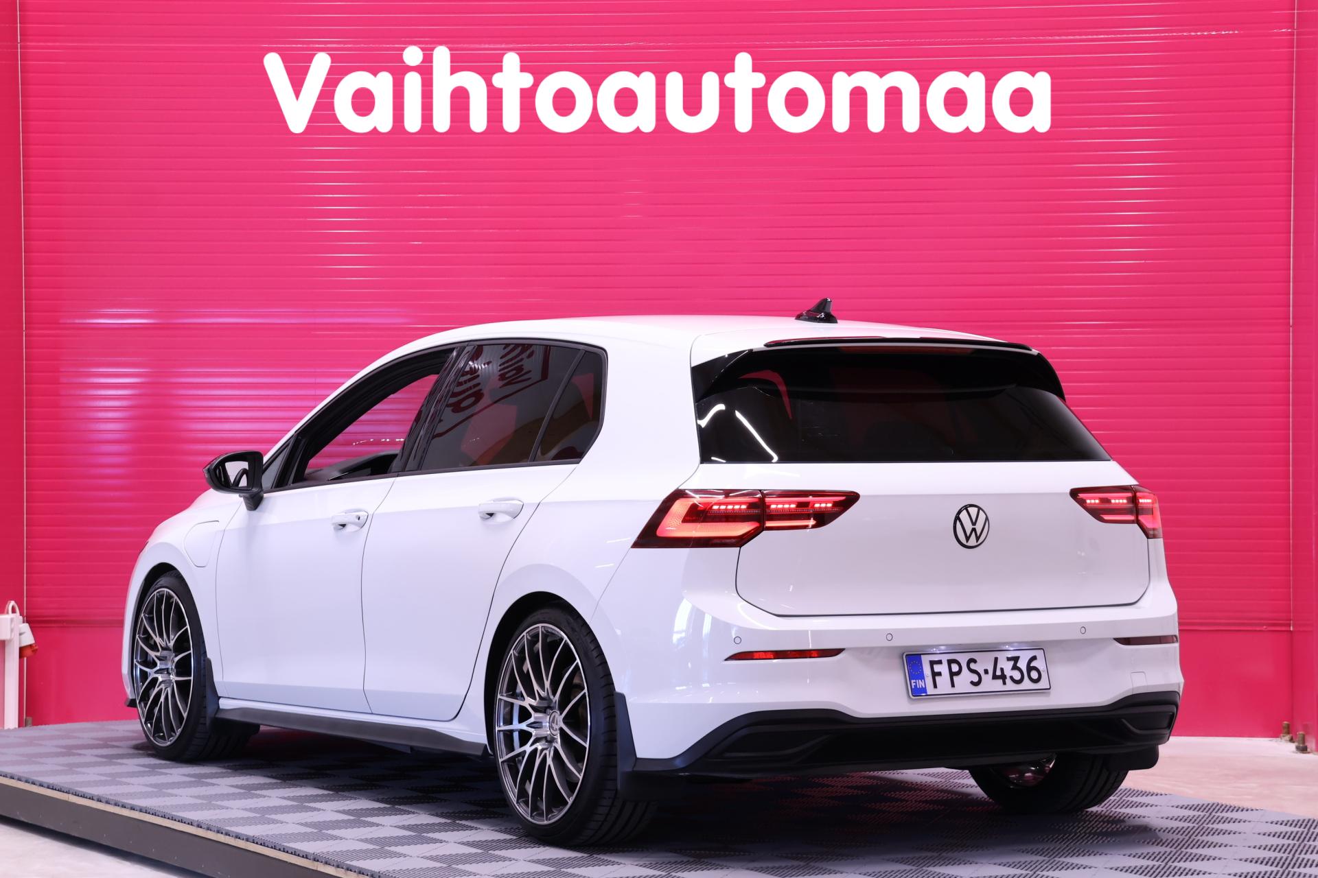 VOLKSWAGEN Golf 2021
