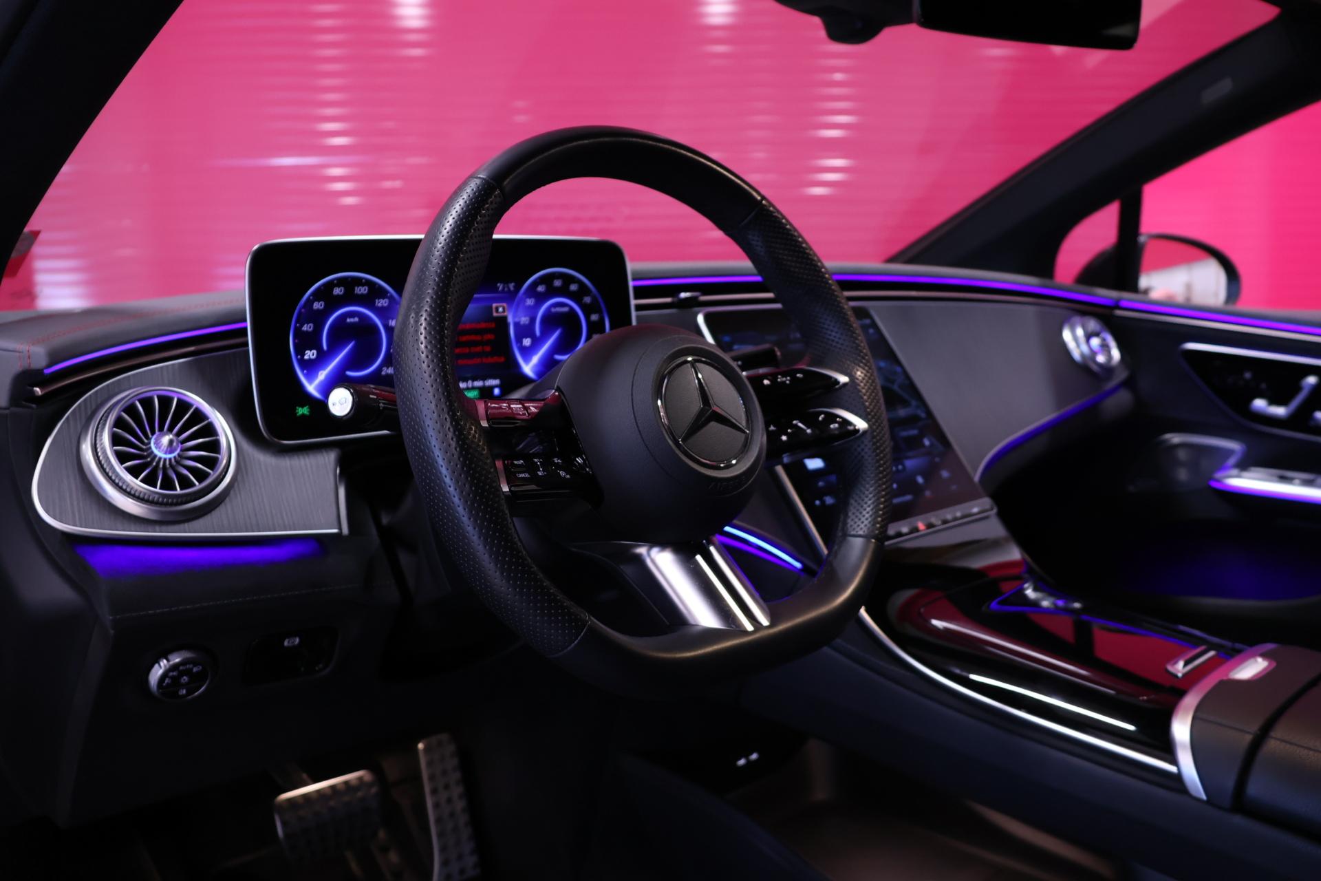 MERCEDES-BENZ EQE 2023