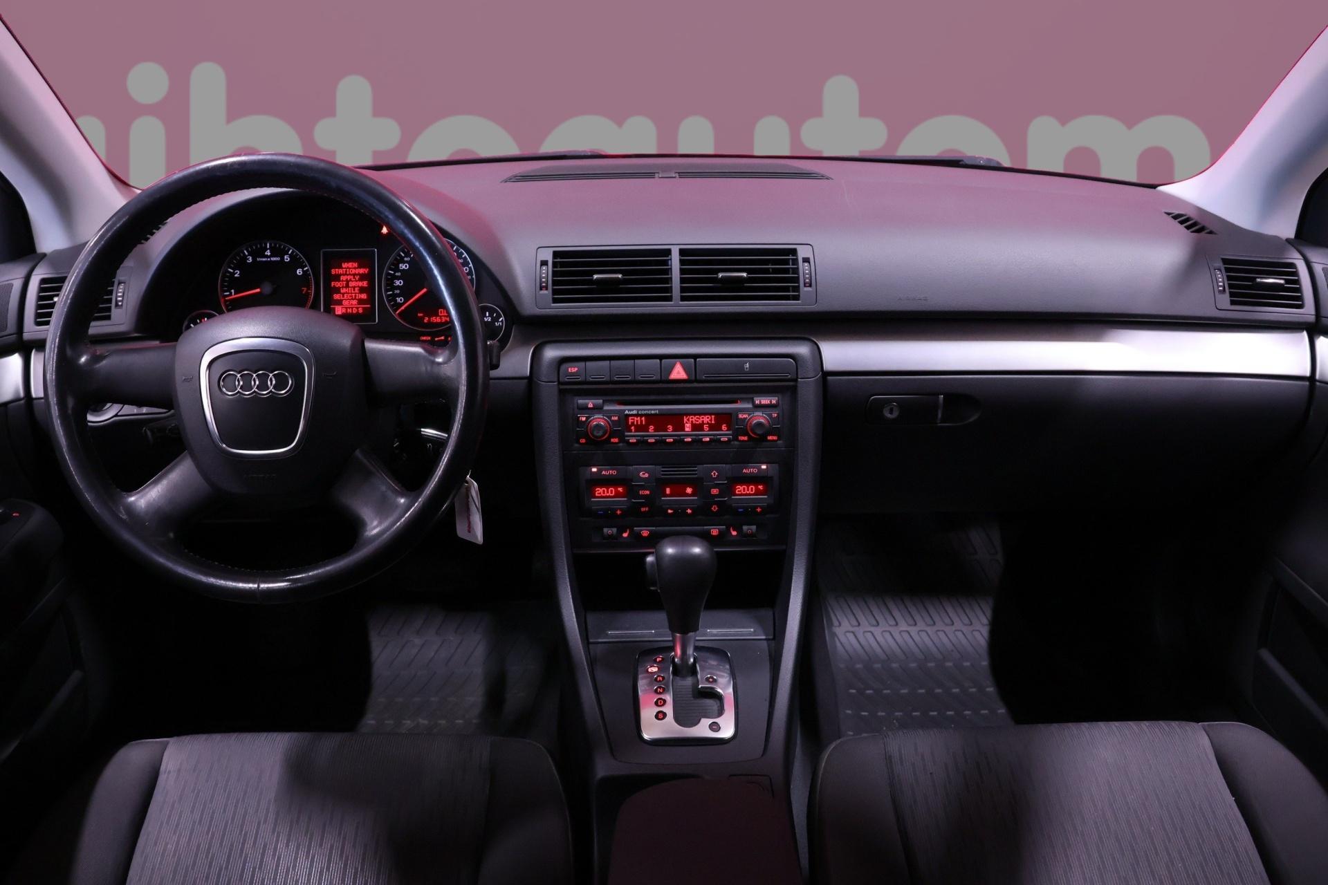 AUDI A4 2006