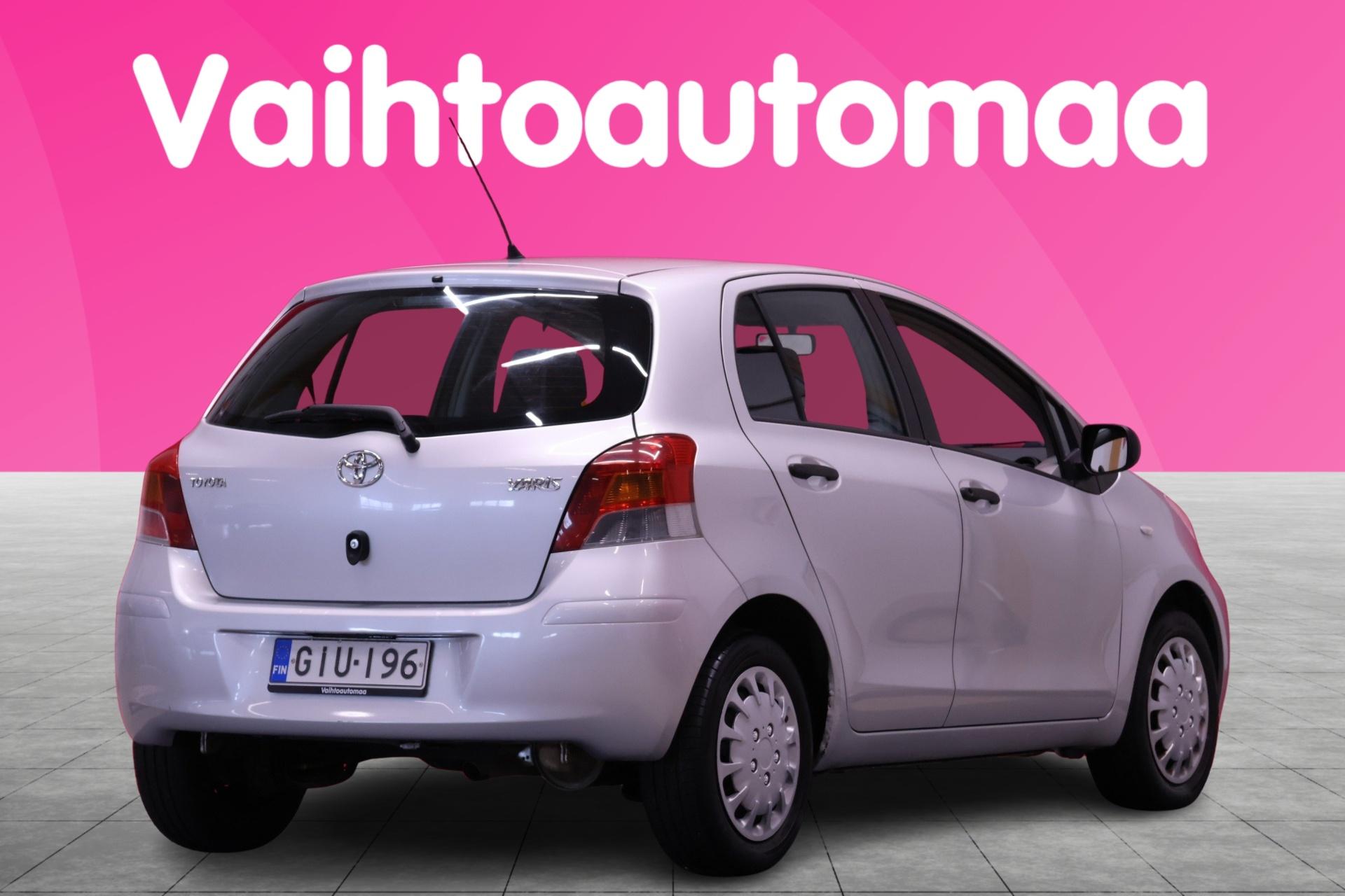 TOYOTA Yaris 3