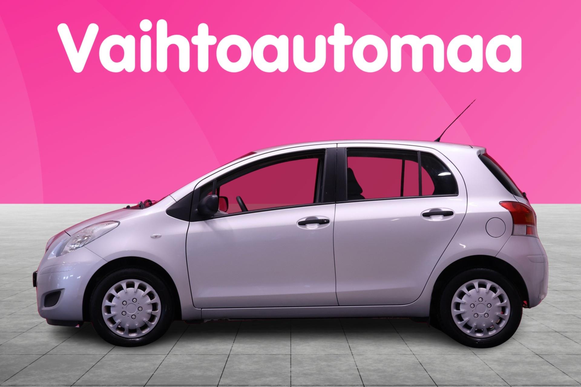 TOYOTA Yaris 6
