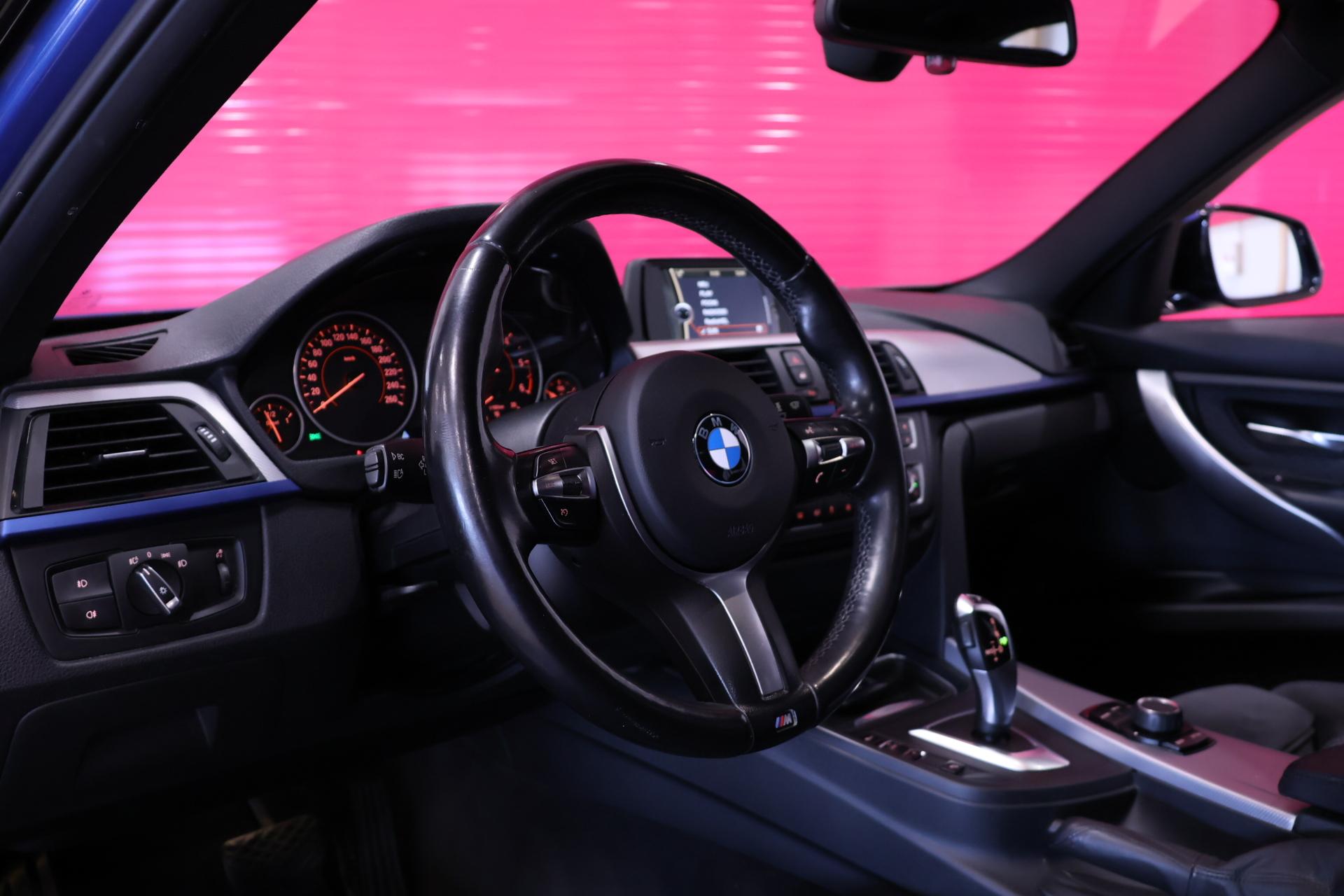 BMW 320 2013