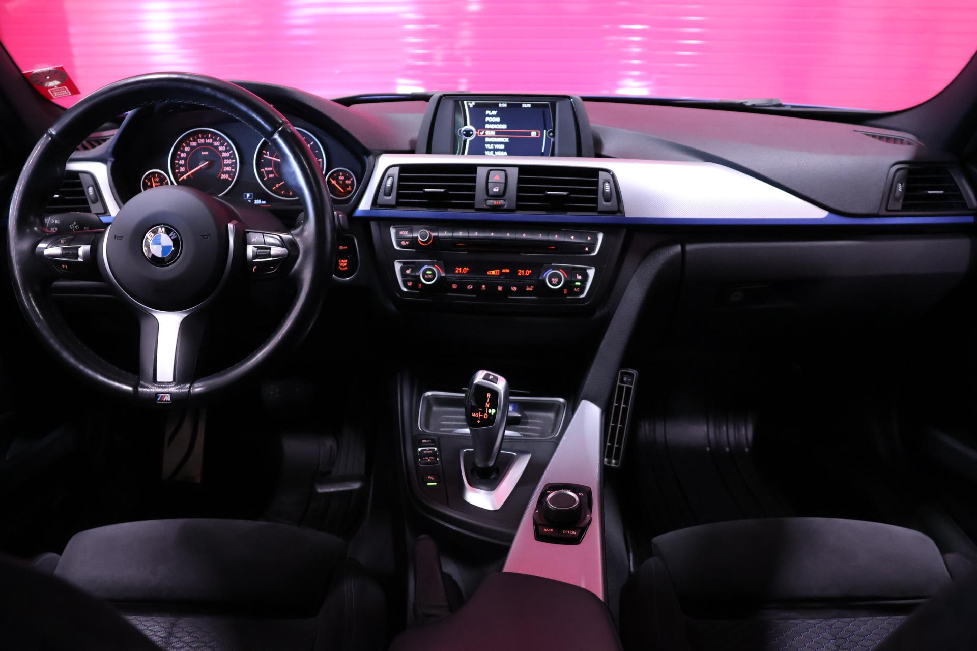 BMW 320 2013
