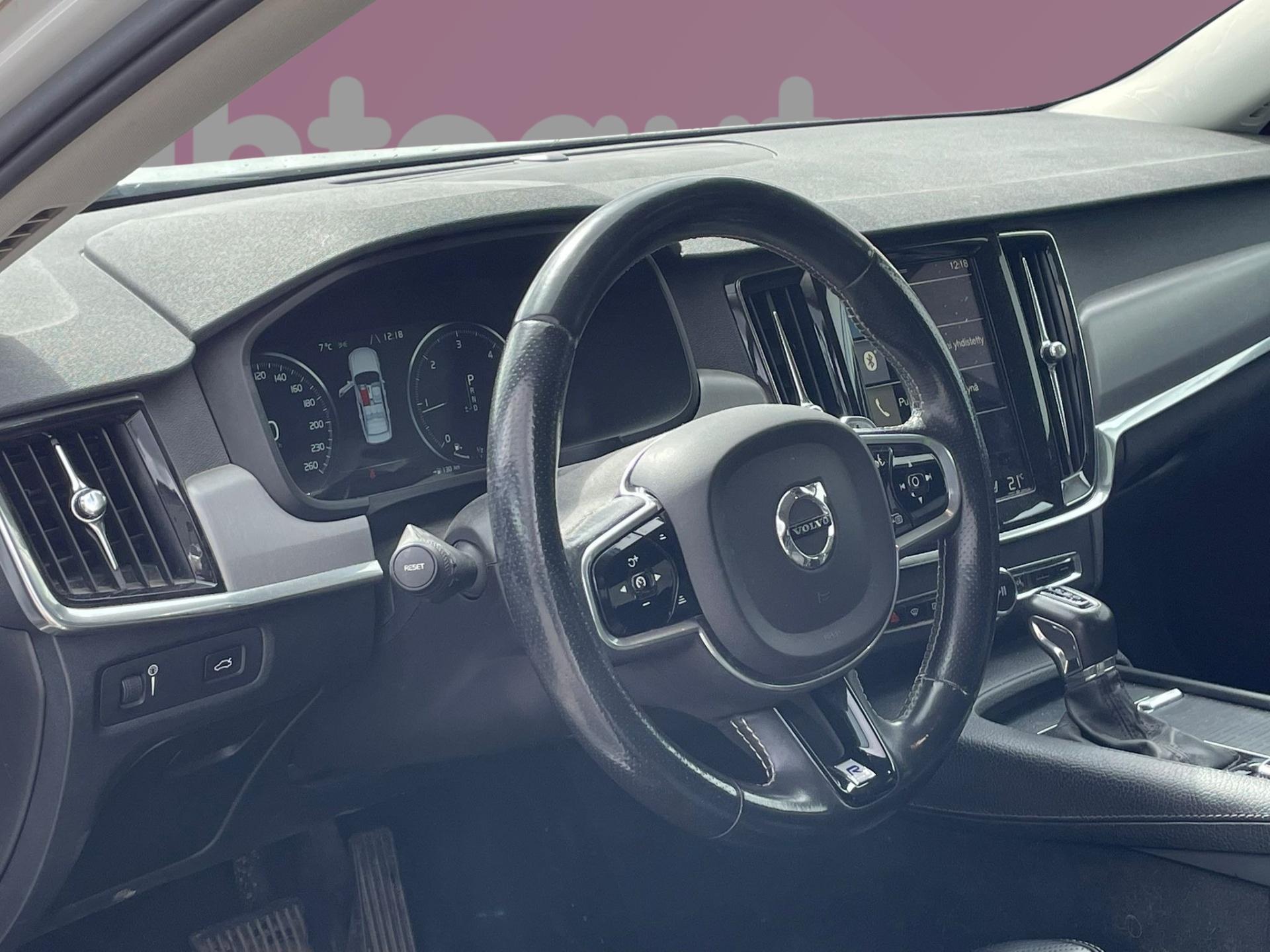 VOLVO S90 2017