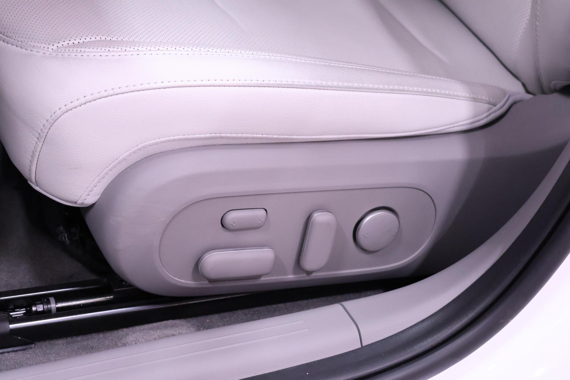 HYUNDAI Ioniq 6 2024