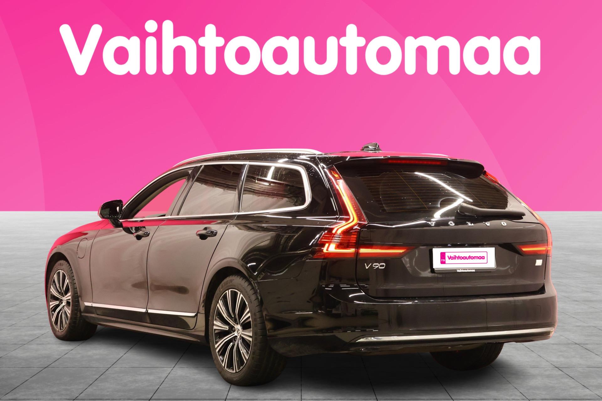 VOLVO V90 2021