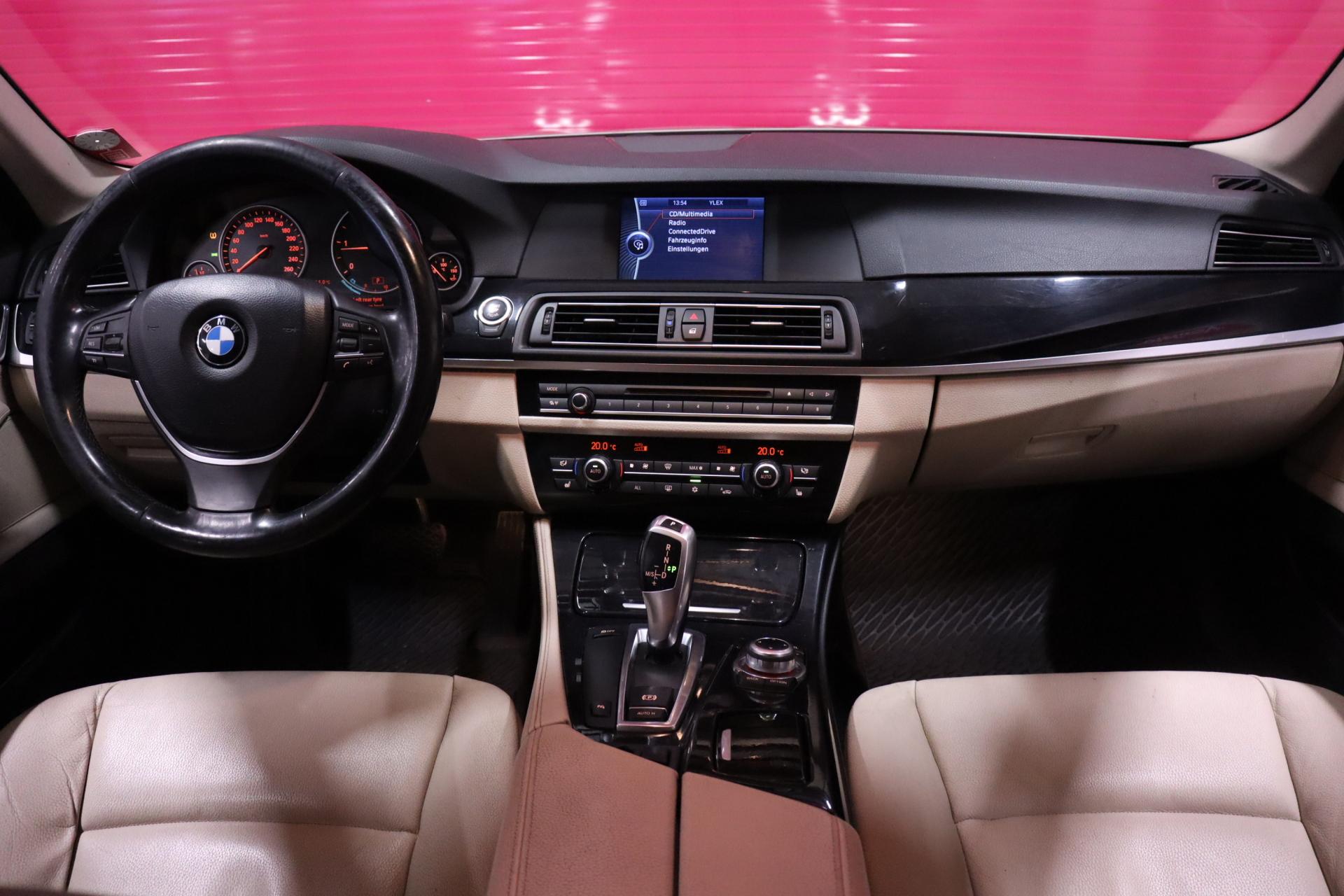 BMW 520 2011