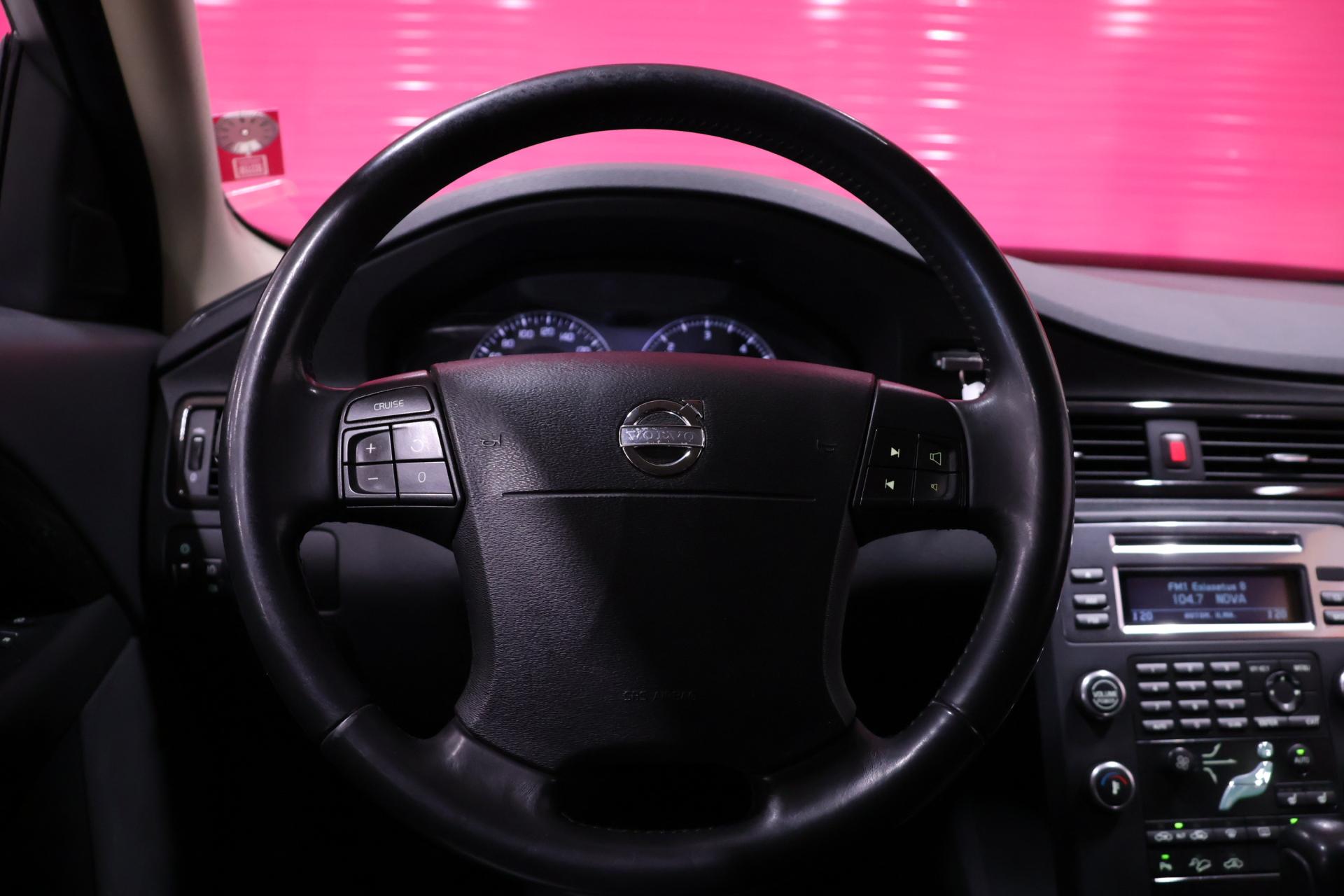 VOLVO XC70 2008