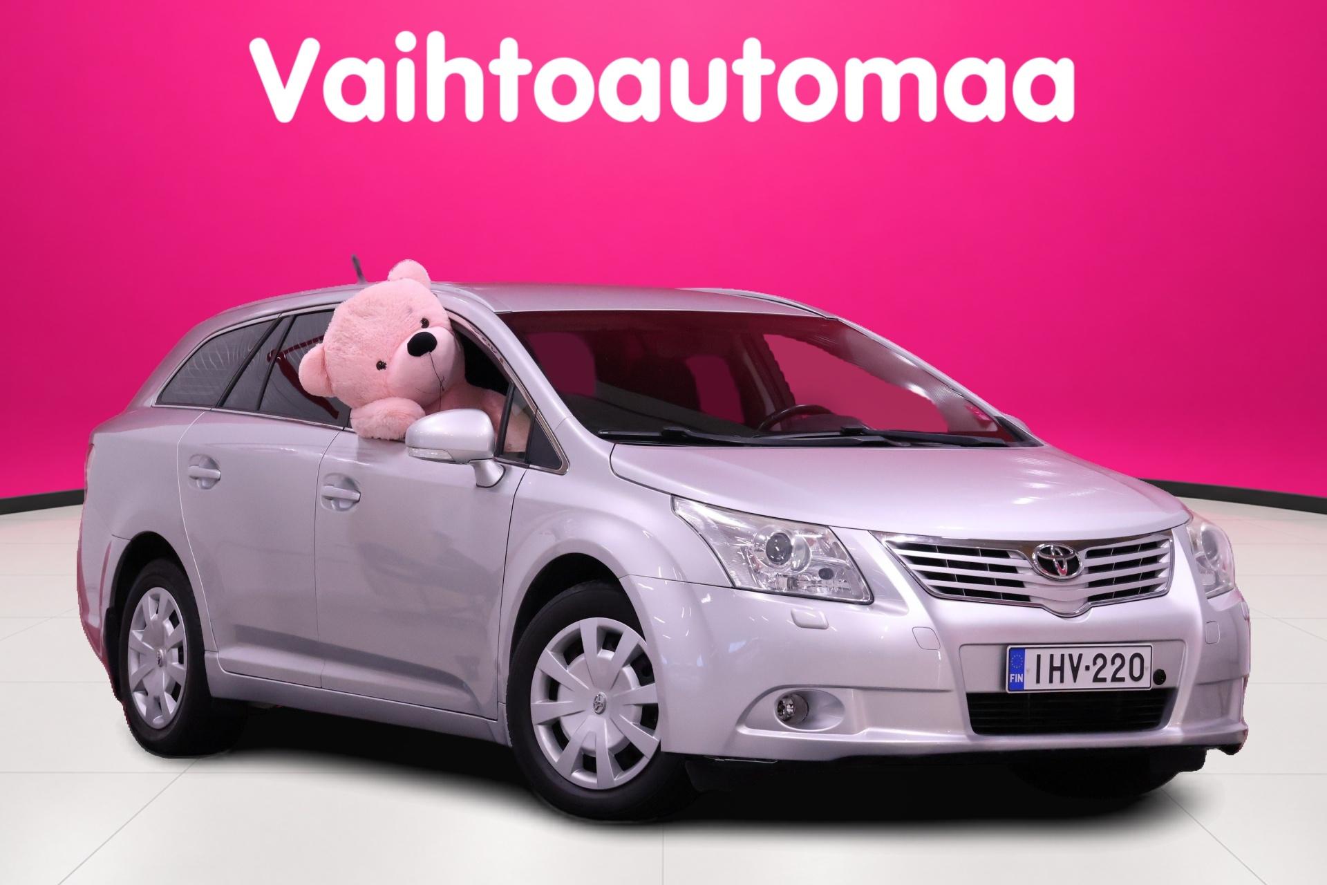TOYOTA Avensis 1