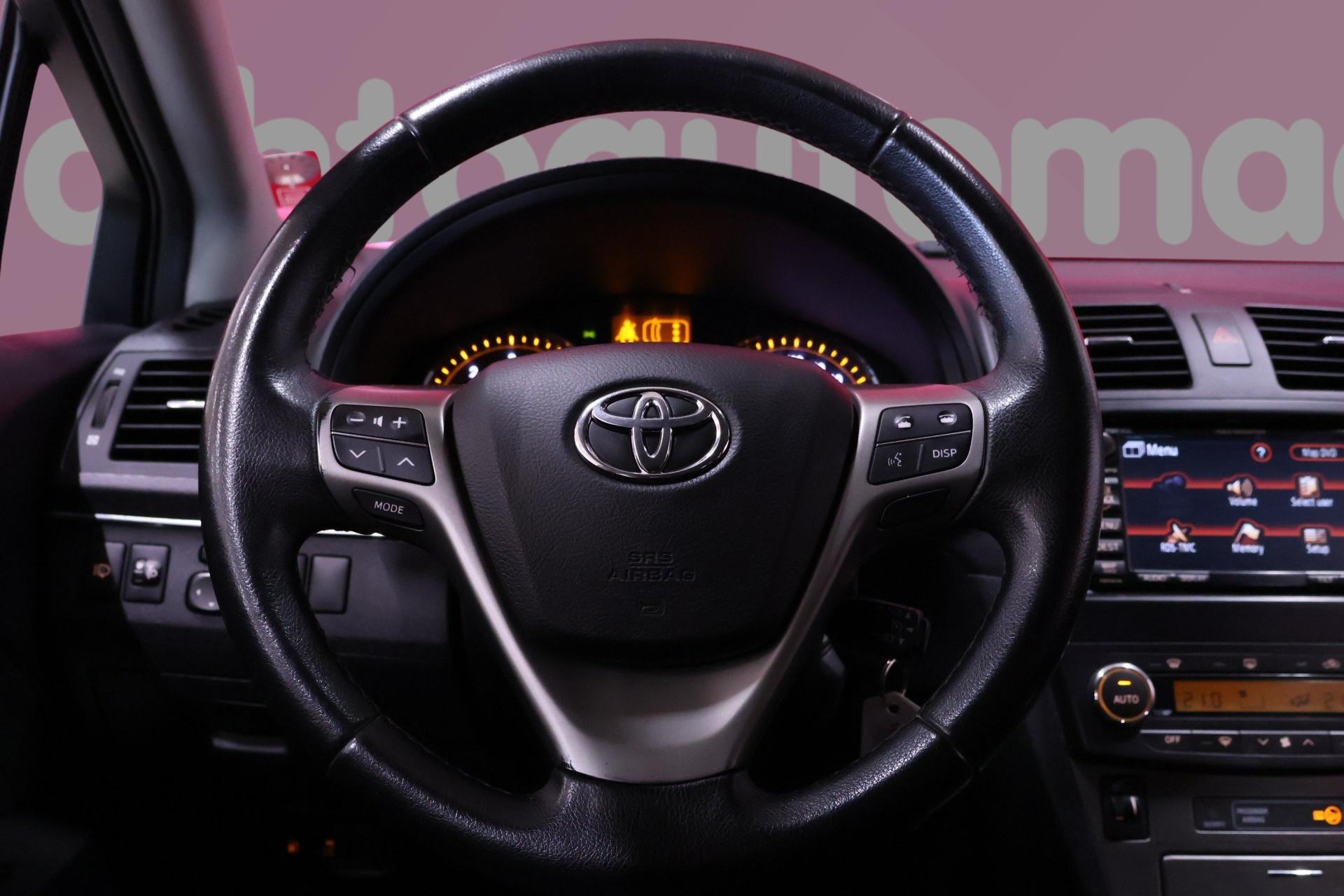 TOYOTA Avensis 13