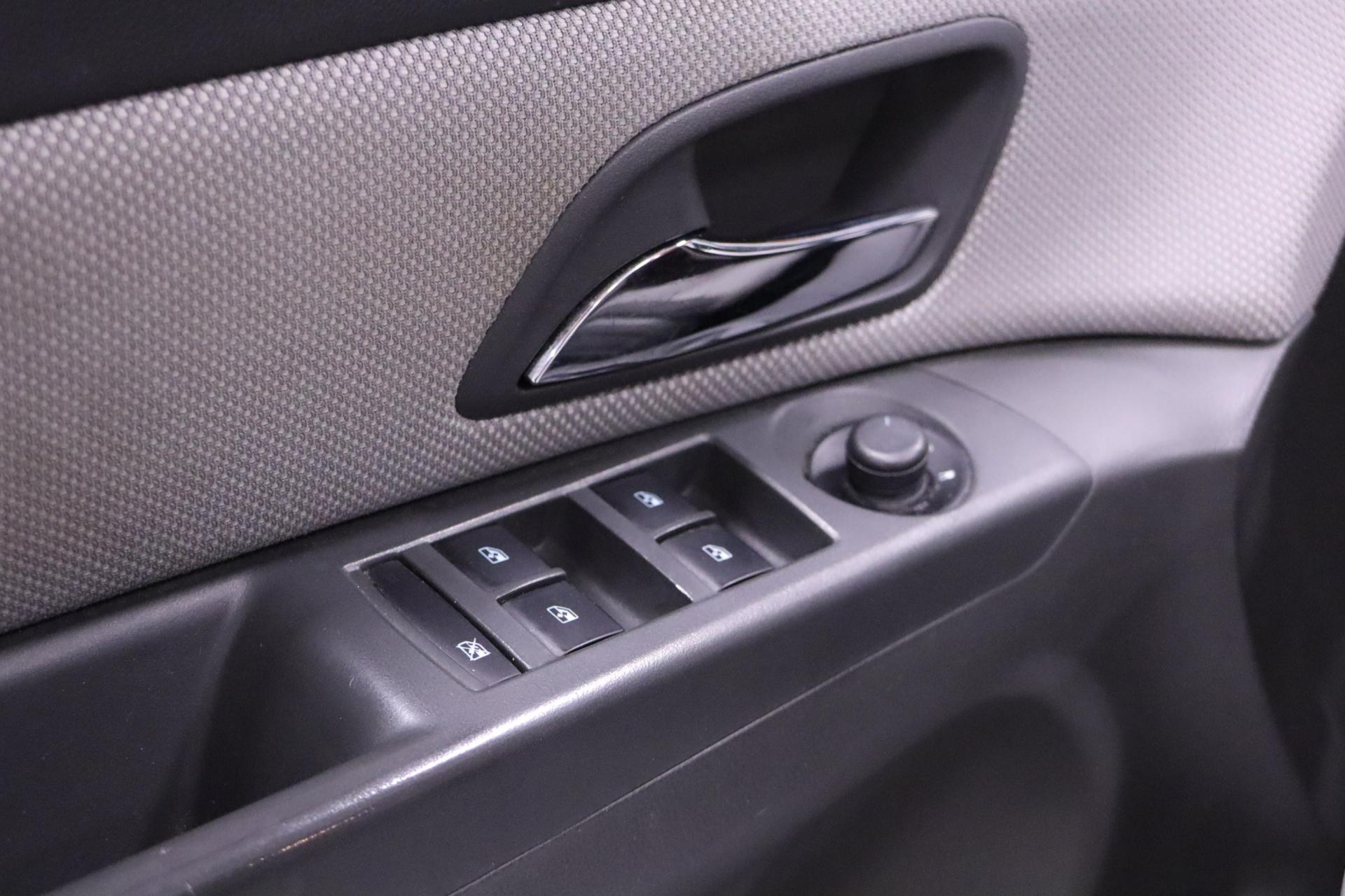 CHEVROLET Cruze 2011