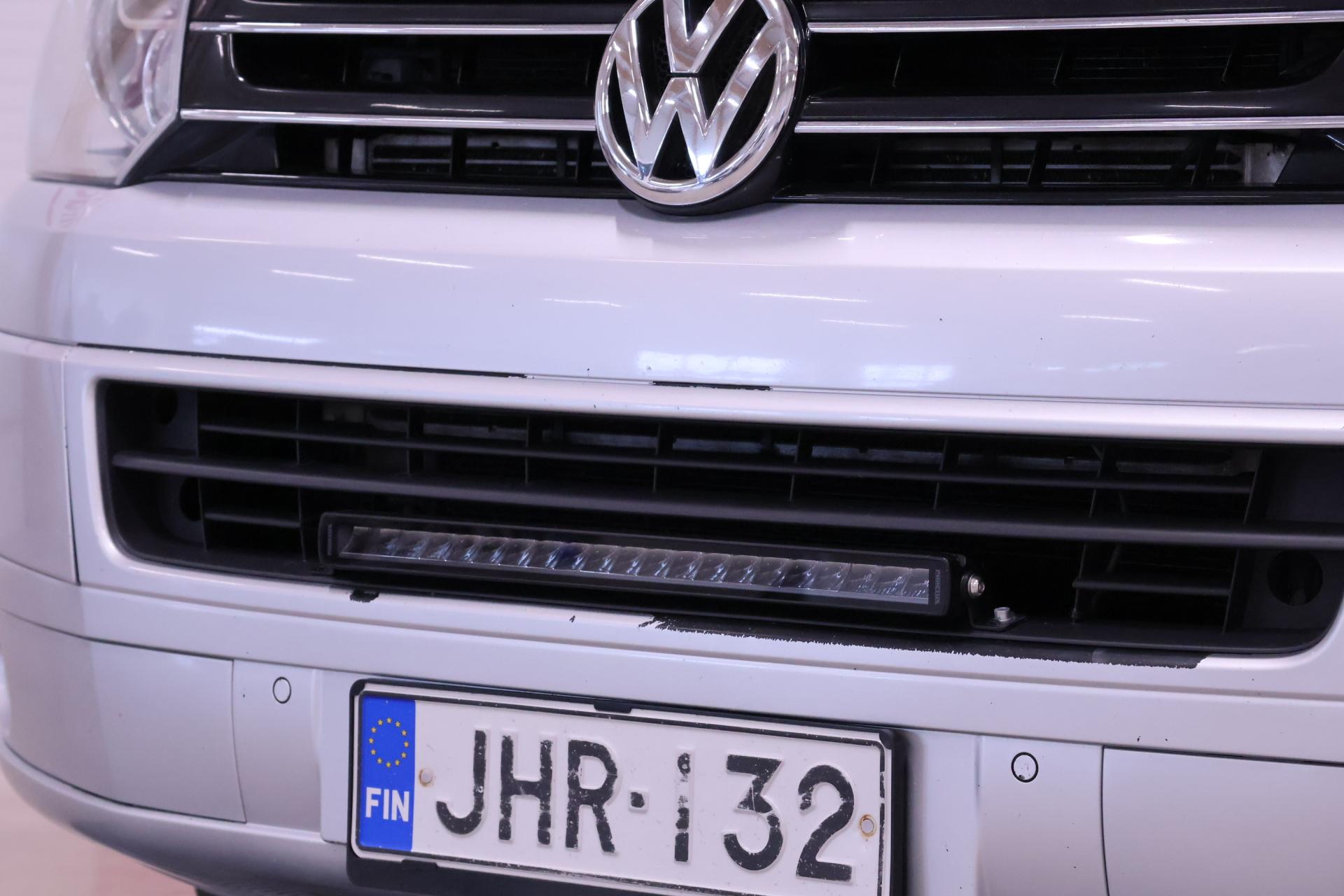 VOLKSWAGEN Caravelle 9
