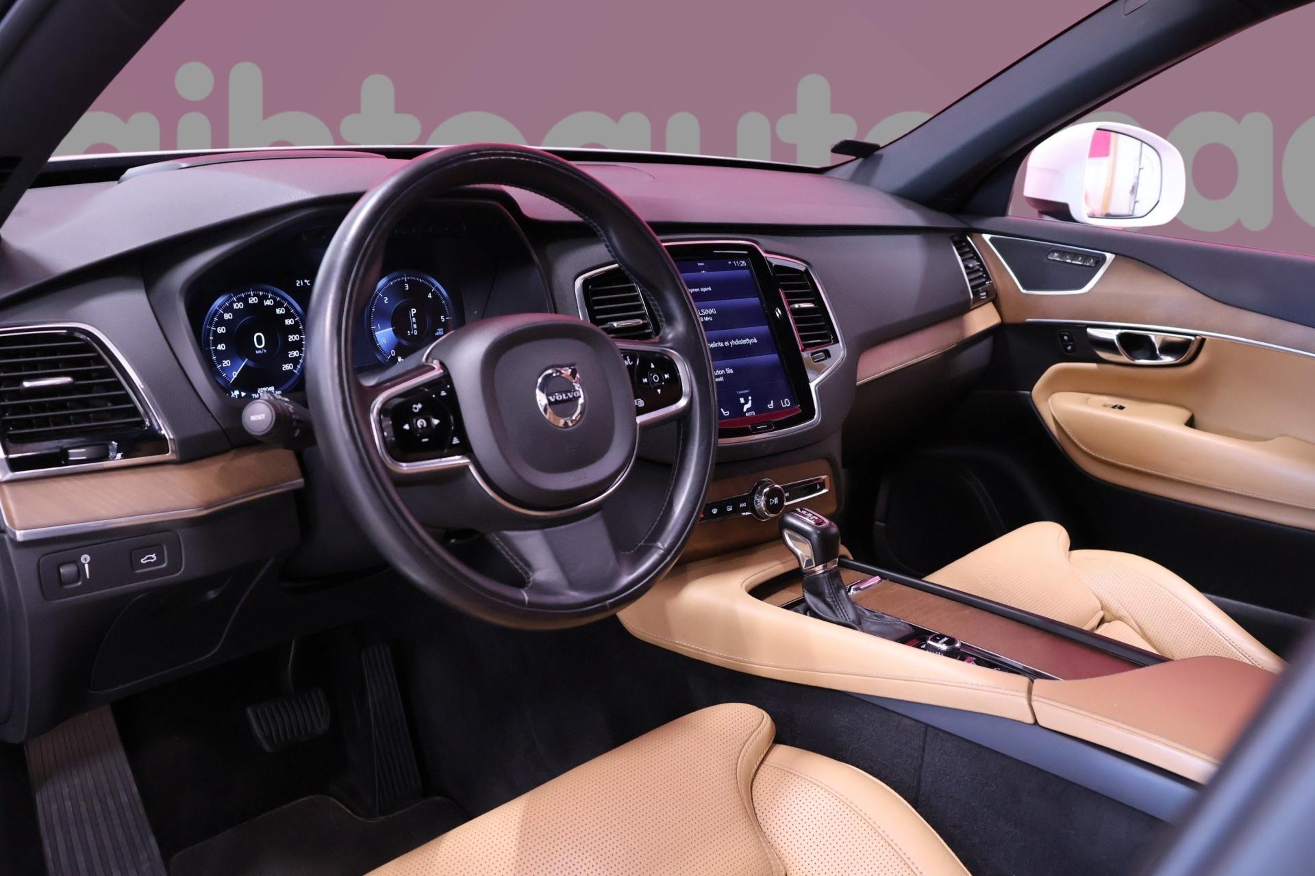 VOLVO XC90 10