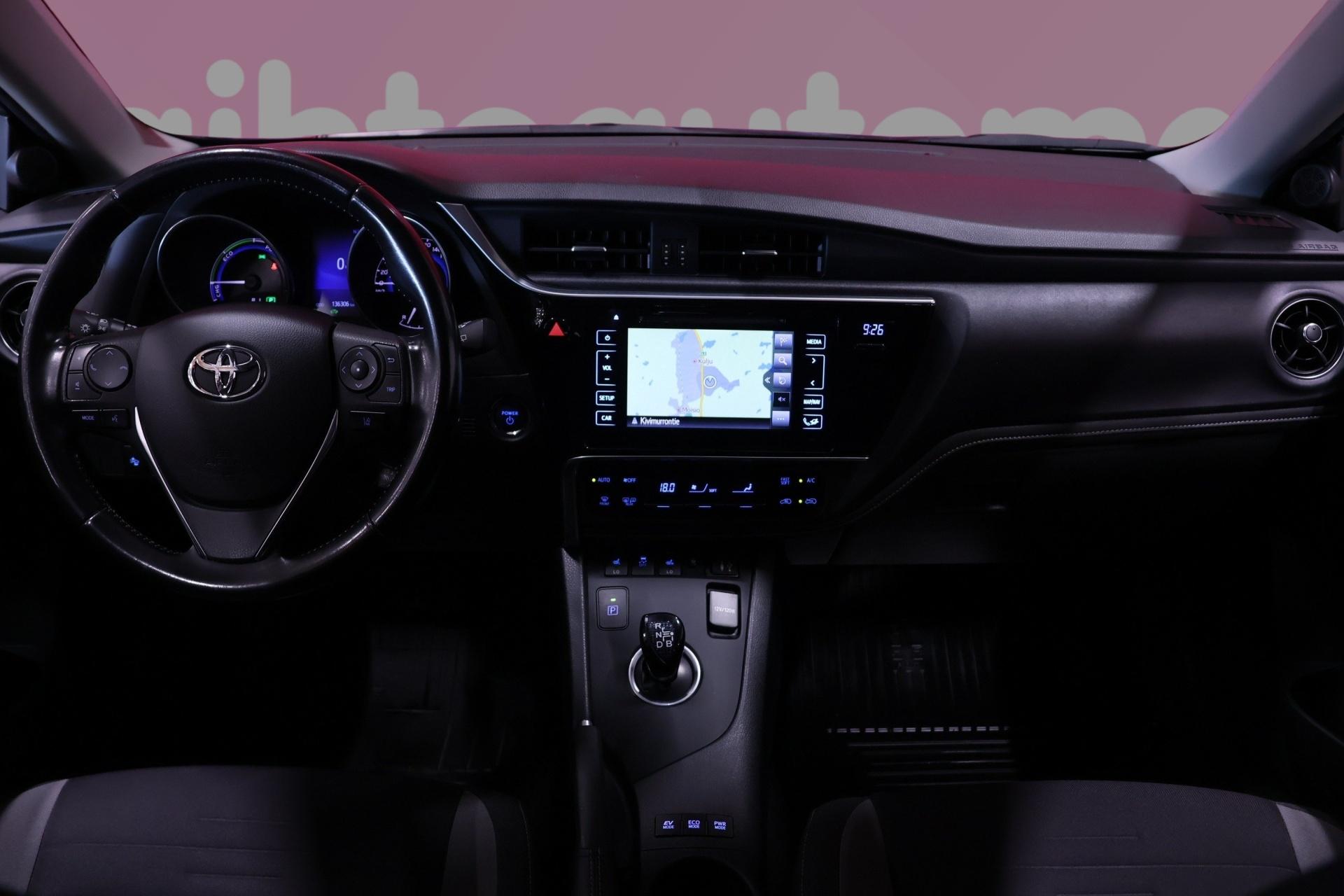 TOYOTA Auris 14
